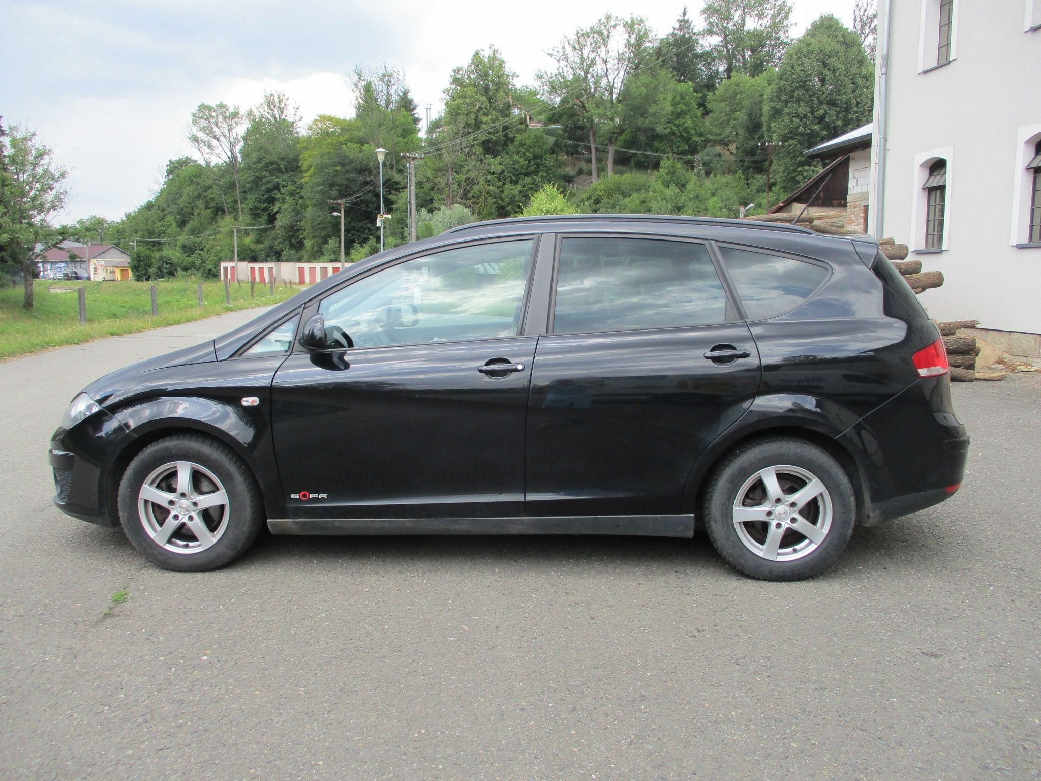 Seat Altea, XL - 1.6 TDi, nové STK - fotka 2