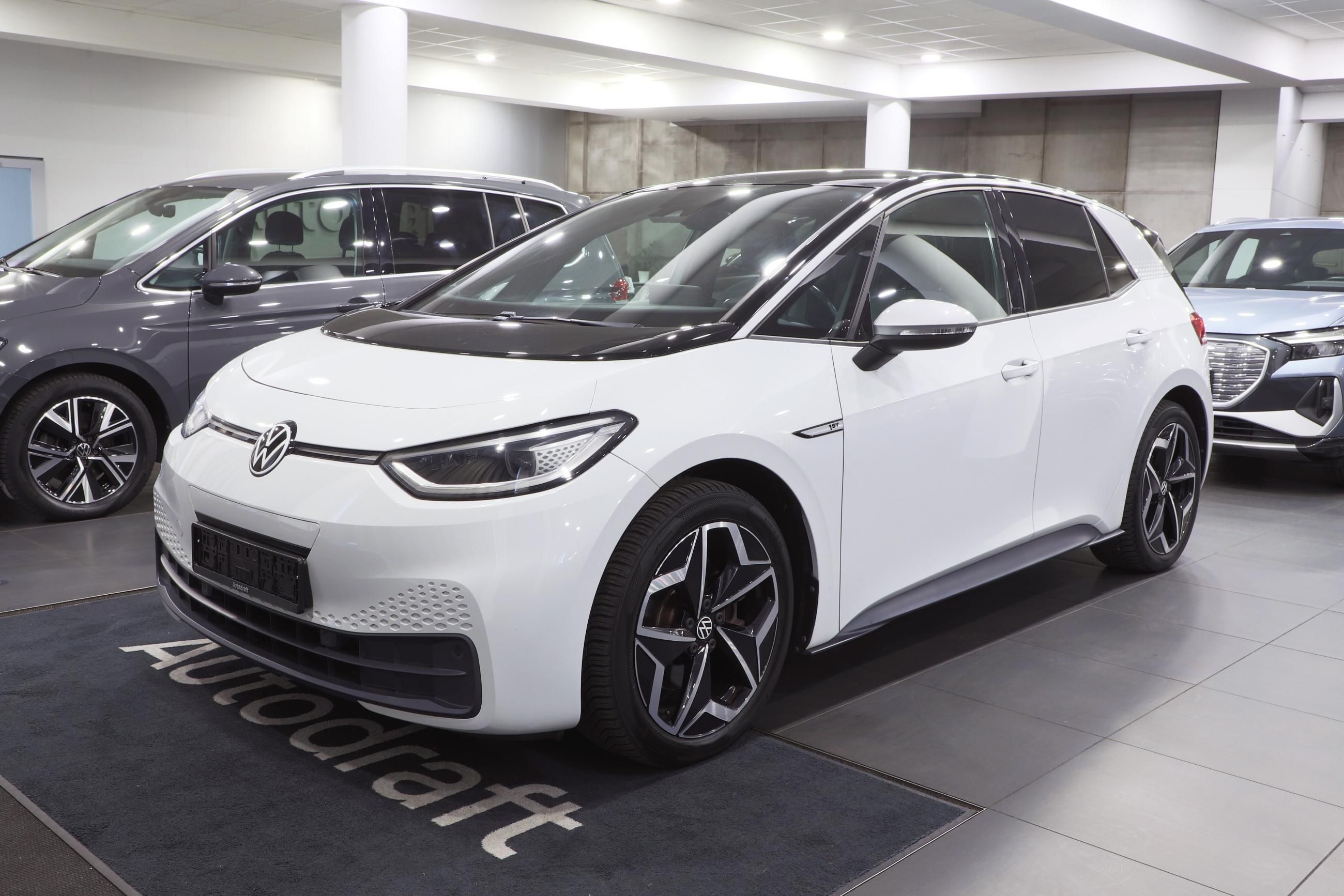 Volkswagen ID.3, Pro 150kW IQ.Lights / ALU 19" - fotka 2