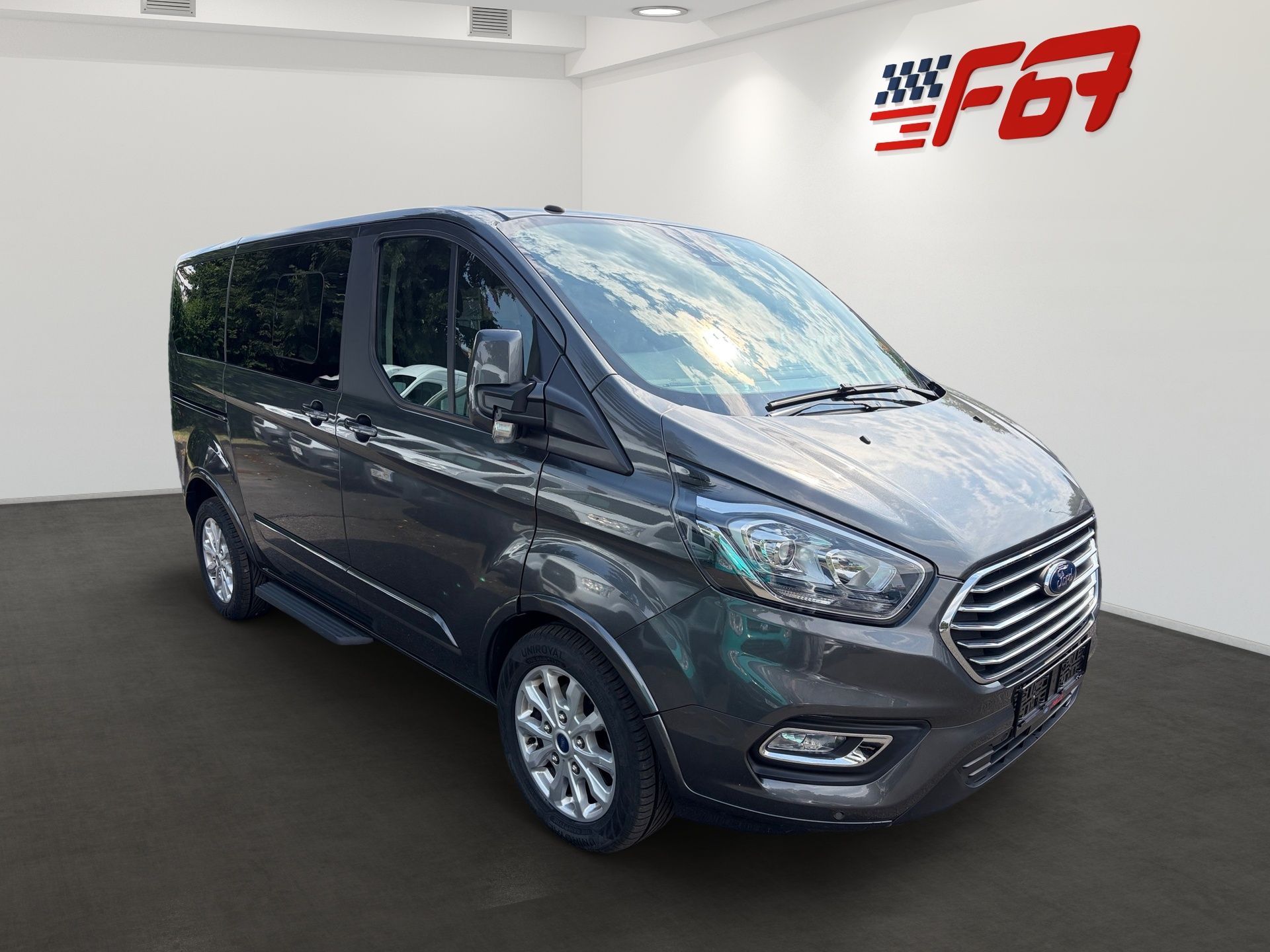Ford Tourneo Custom, L1 Titanium 136kW Aut. ZÁRUKA - fotka 2