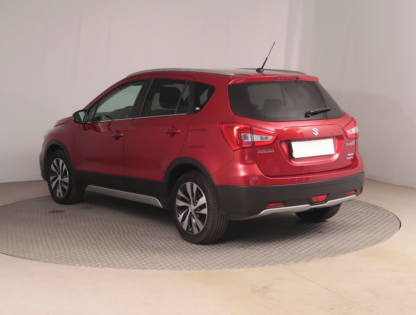 Suzuki SX4 S-Cross, 1.4 BoosterJet, Comfort, 4X4 - fotka 4