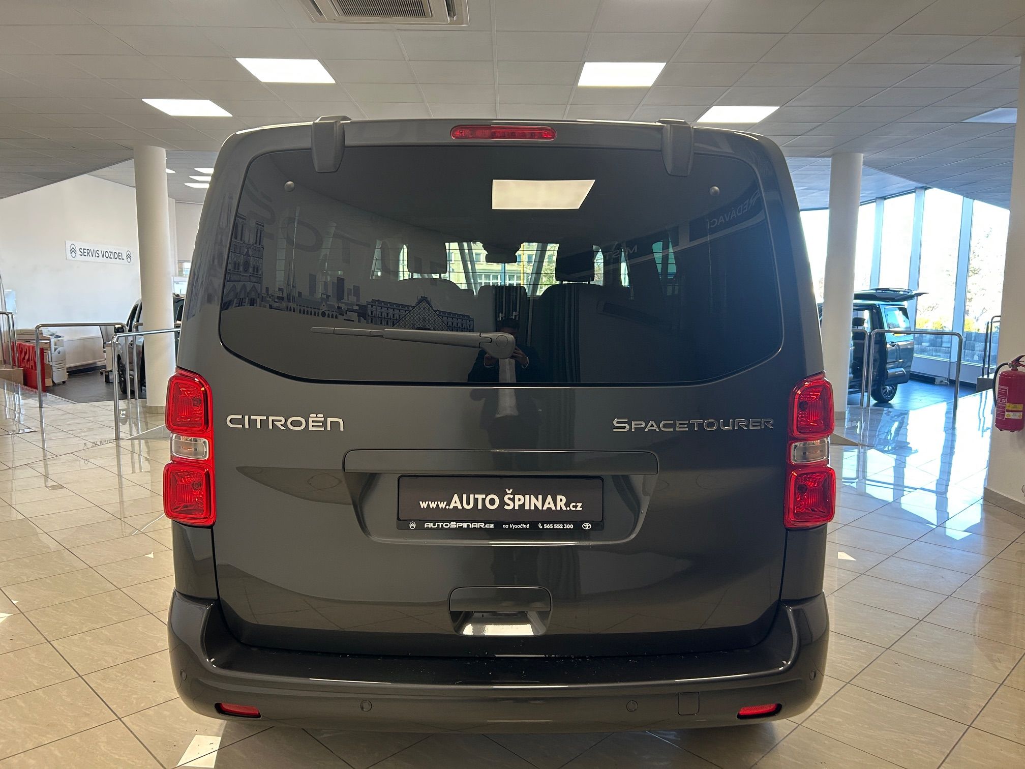 Citroën SpaceTourer, FEEL M 2.2 HDi 180k EAT8 8 mís - fotka 4