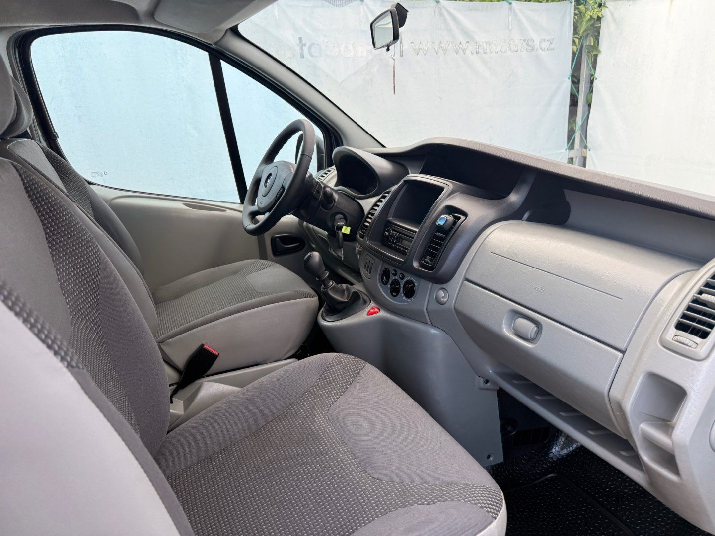 Opel Vivaro, 2.0 CDTi 84kW*8-Míst*TAŽNÉ*CEB - fotka 6