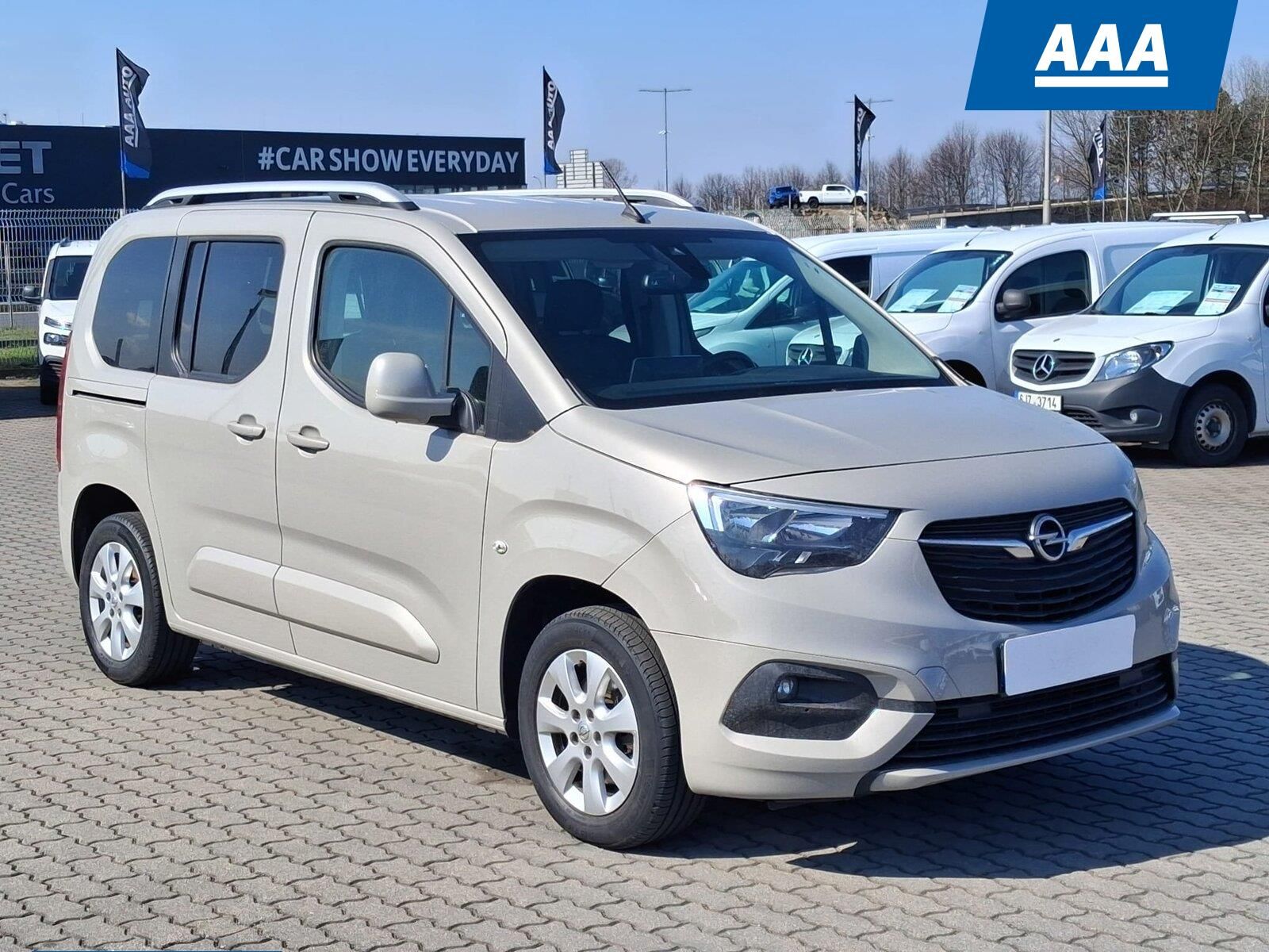 Opel Combo, 1.2 Turbo, Enjoy, 5Míst, Klima