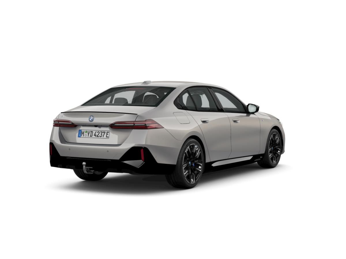 BMW i5, M60 xDrive Sedan - fotka 3