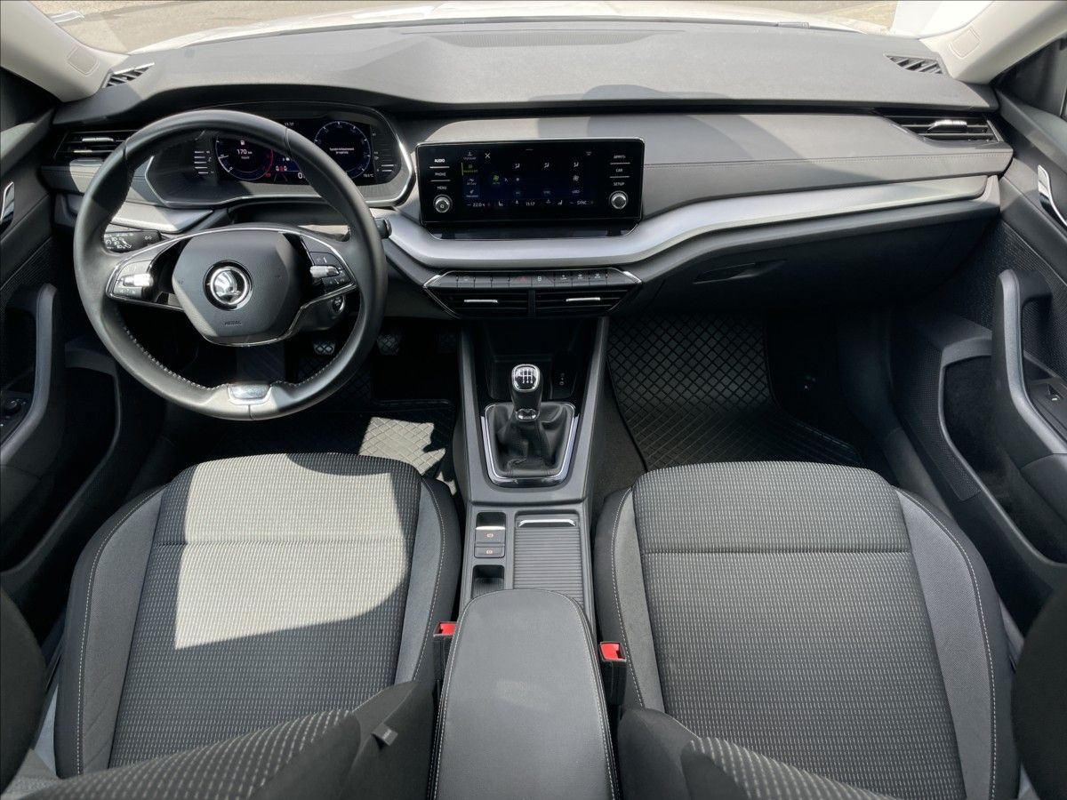 Škoda Octavia, 1,0 TSI Ambition Plus LED+PDC - fotka 6