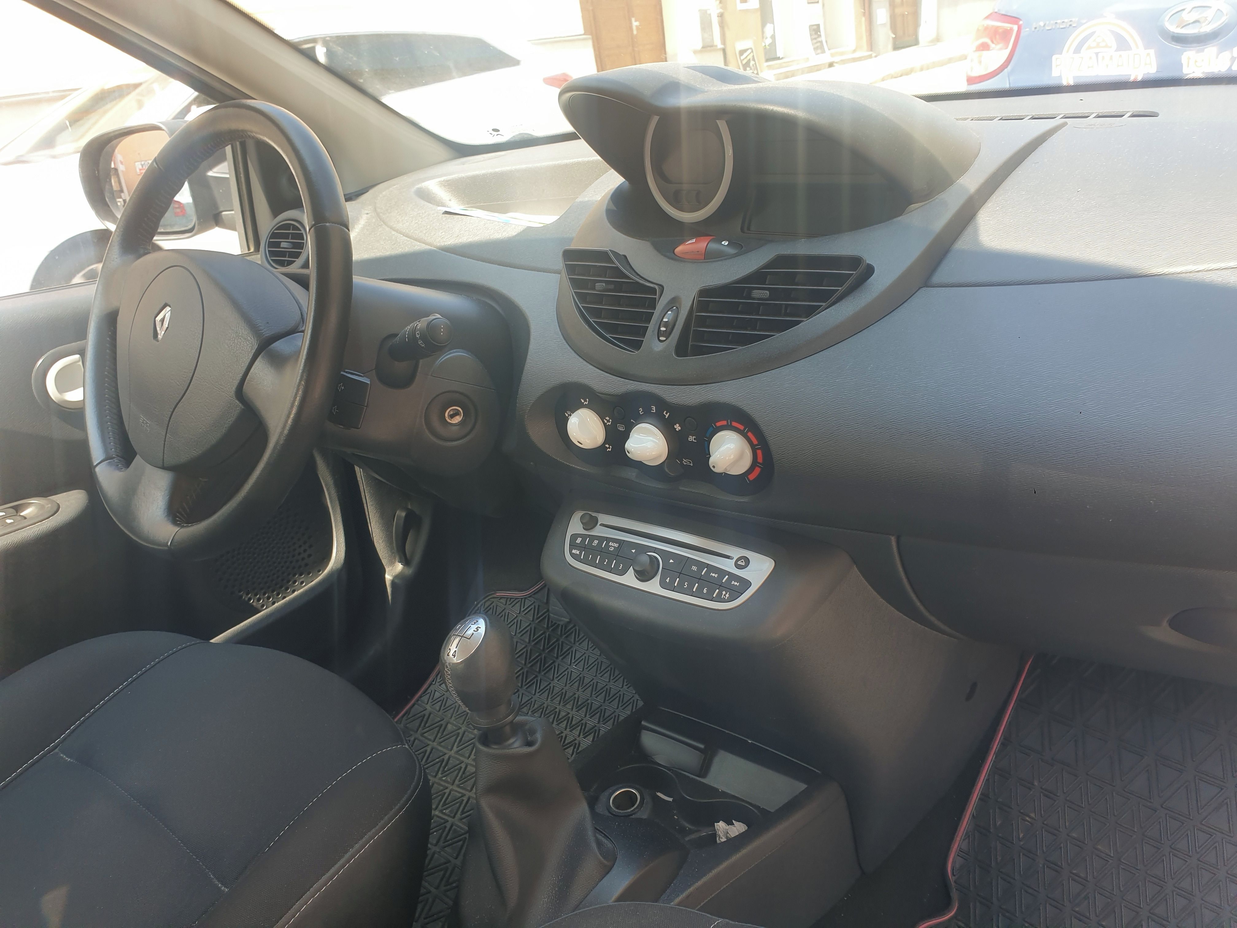 Renault Twingo - fotka 4