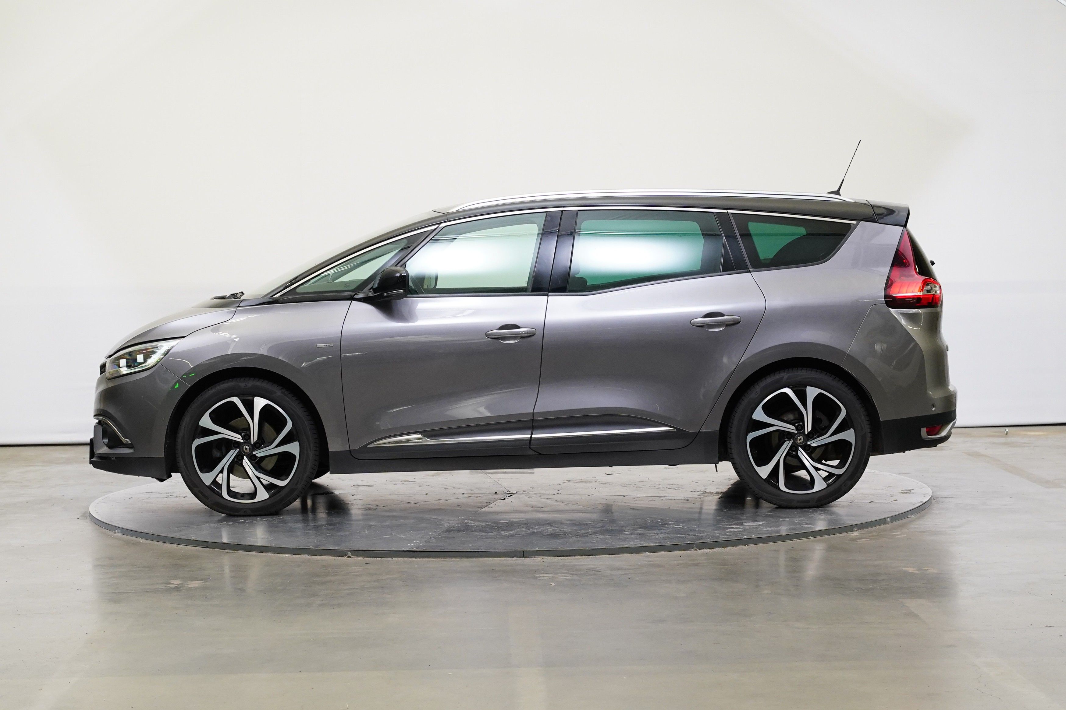 Renault Grand Scénic, 1.3 TCe 103 kW Bose Edition - fotka 3