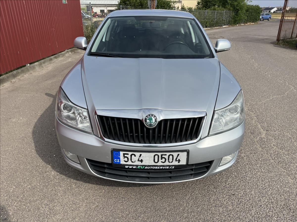 Škoda Octavia, 1,6 TDi KLIMA ROZVODY SERVIS - fotka 2