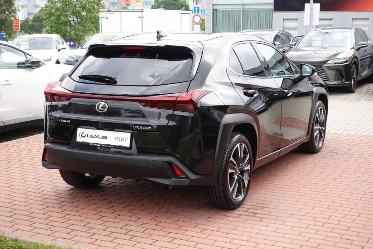 Lexus UX 300h, UX300h 2,0 HEV Business Tech - fotka 5