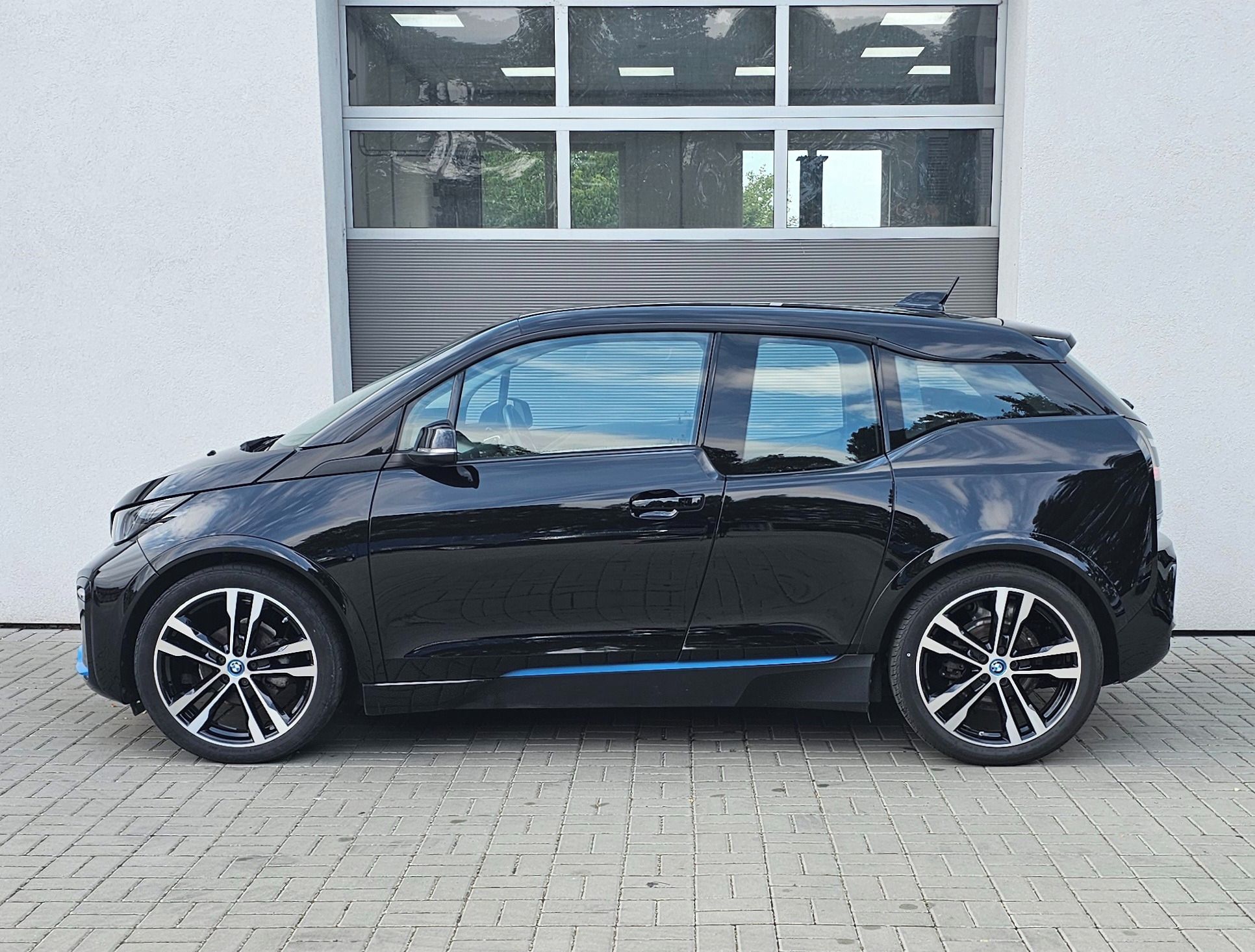 BMW i3, i3S 120Ah, SoH 99% - fotka 4