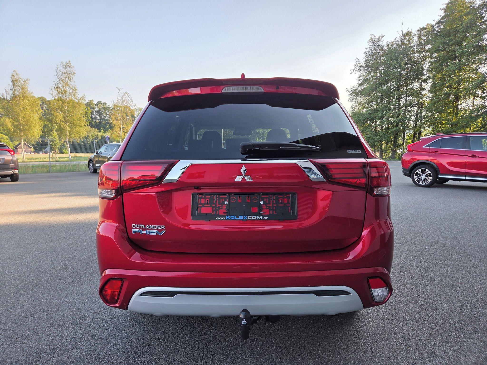 Mitsubishi Outlander, 2.4 PHEV 4x4 - fotka 4