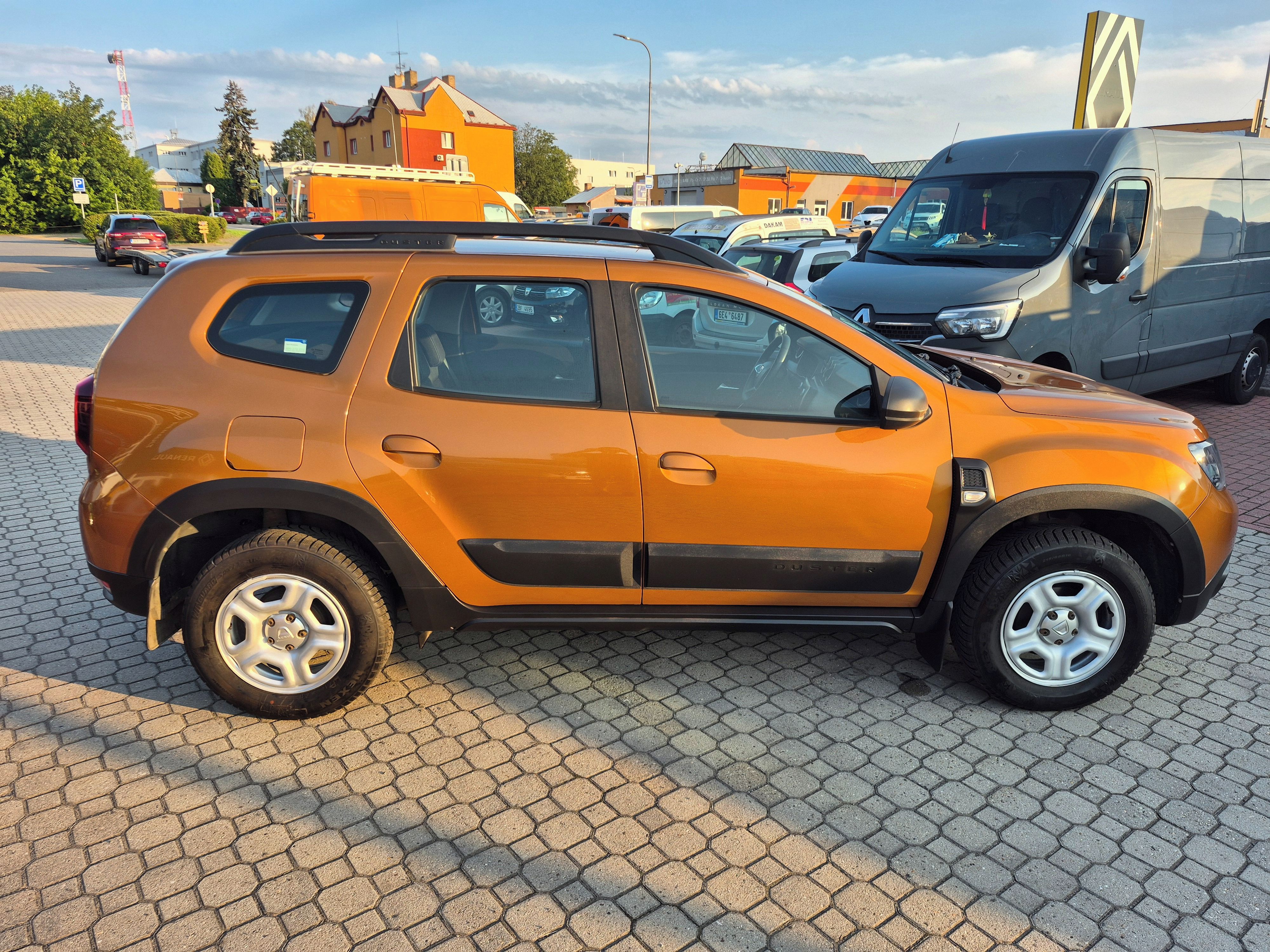Dacia Duster, 1,6/ ČR / PRAVIDELNÝ SERVIS - fotka 6