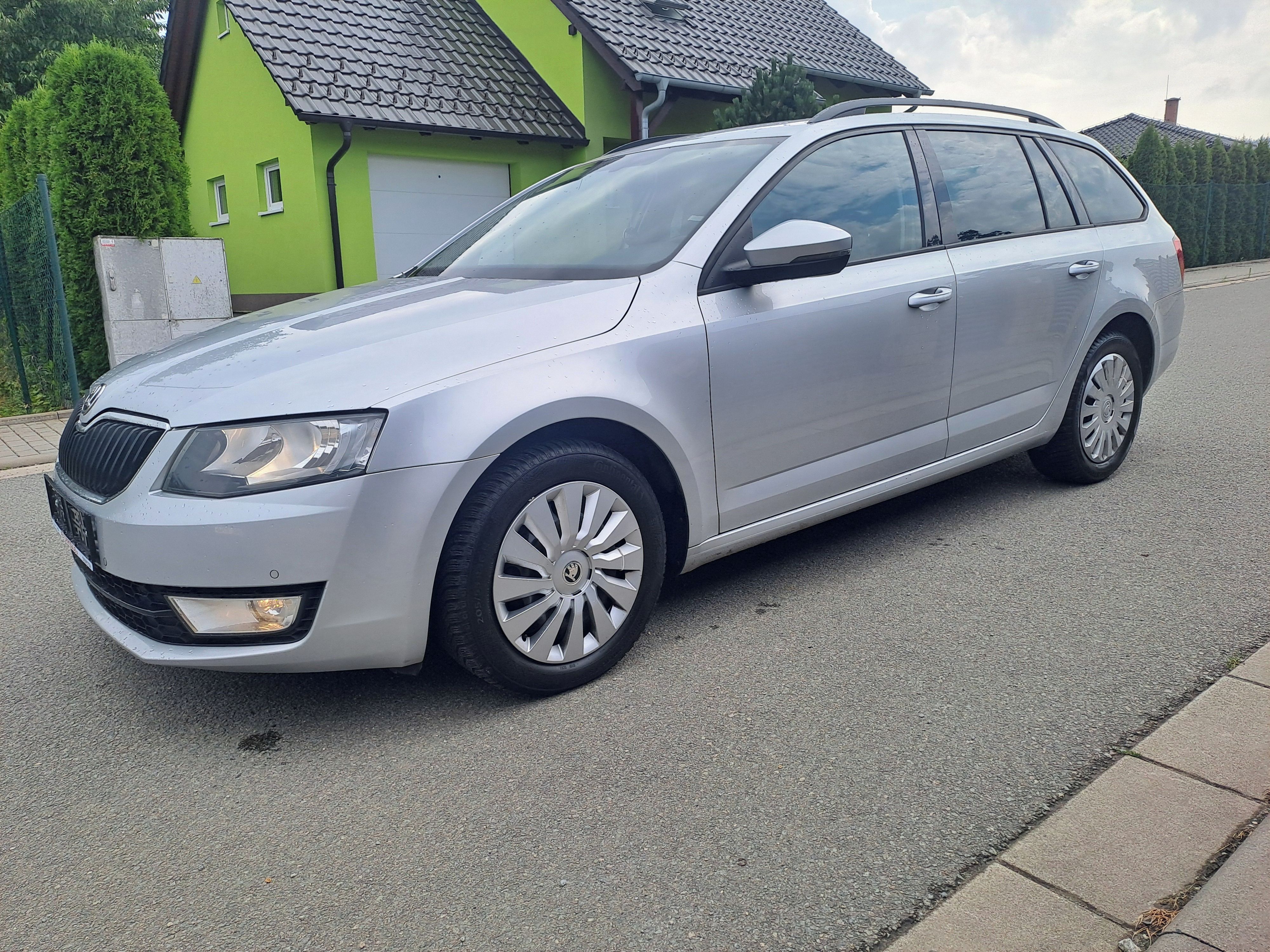 Škoda Octavia, AMBITION 1.MAJ,S.KNIHA ŠKODA - fotka 5