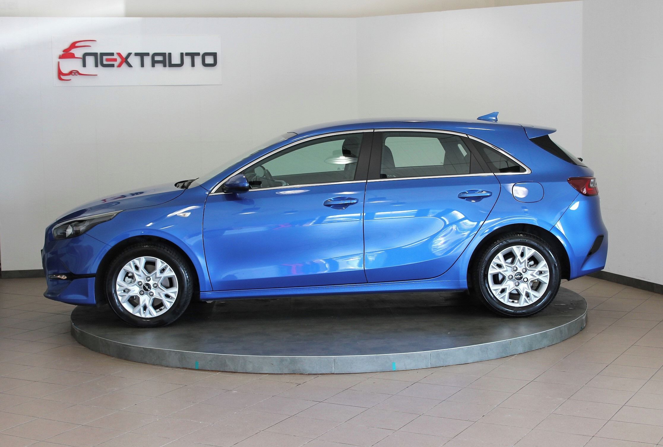 Kia Cee´d, 1.5 T-GDI 118kW VISION,1.MAJ. - fotka 2
