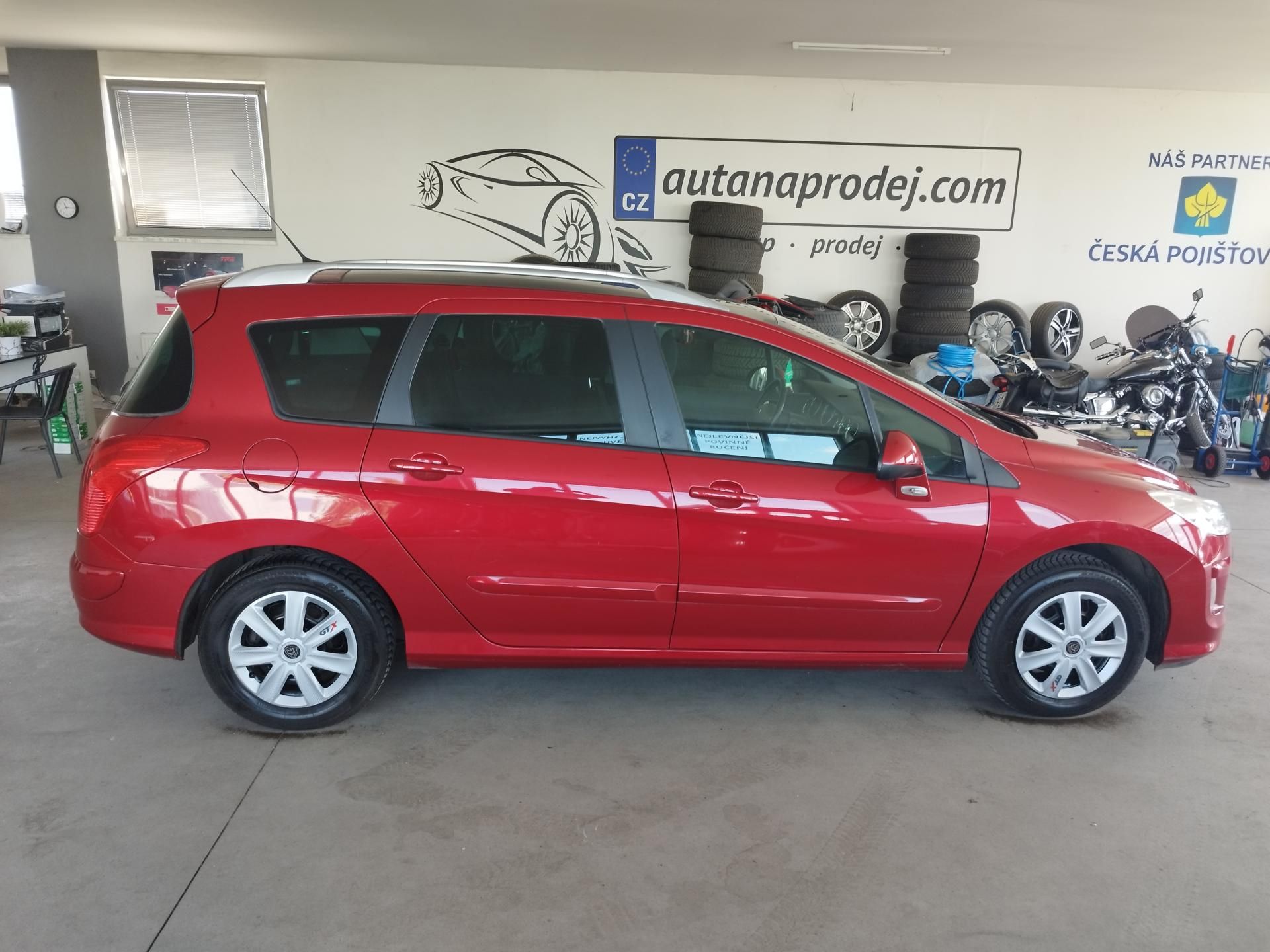 Peugeot 308, 1,6HDI,80KW,7MÍST,PANOR,SER.KN - fotka 5
