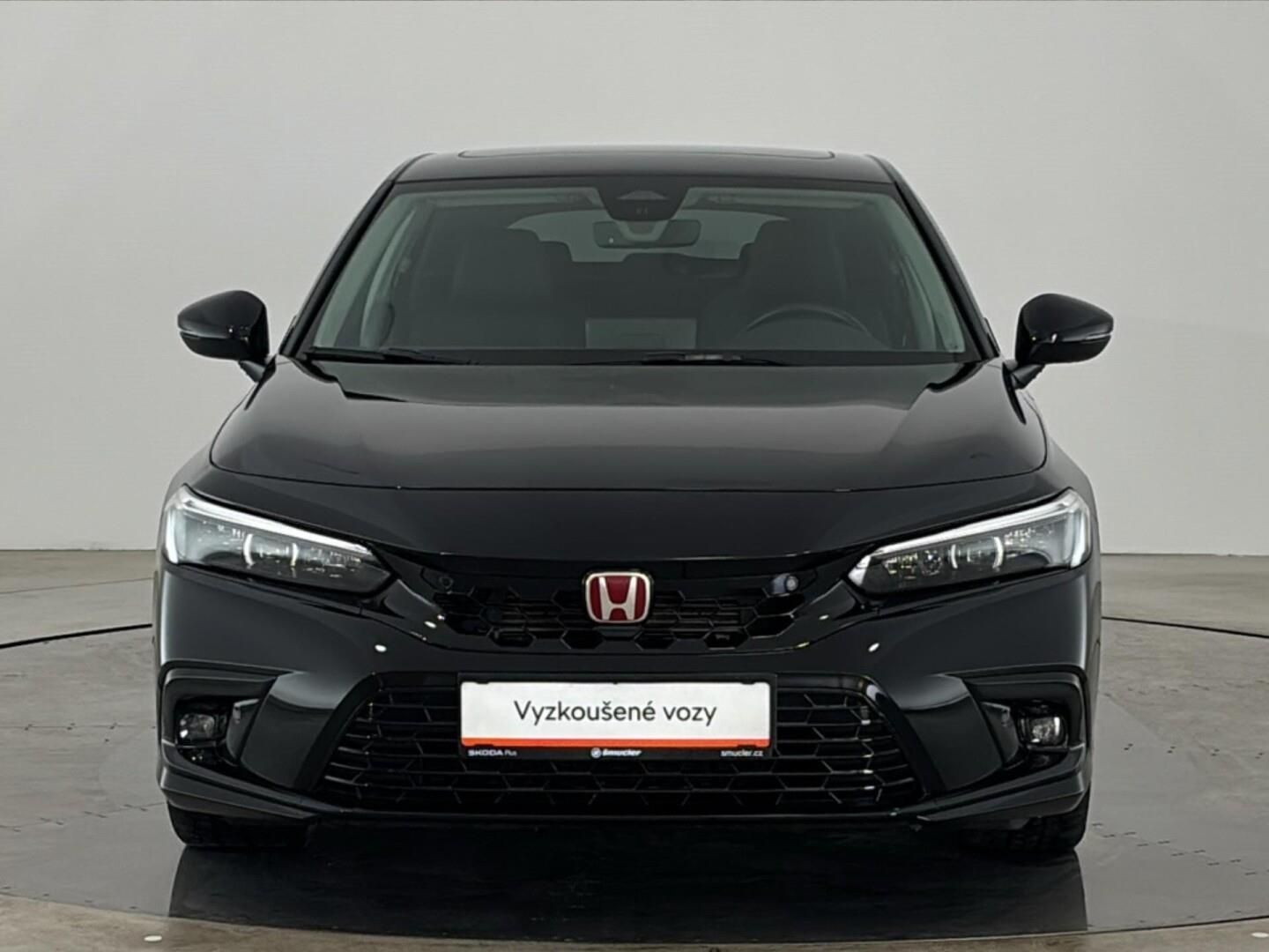 Honda Civic, 2.0 i-MMD / 105 kW Advance - fotka 4