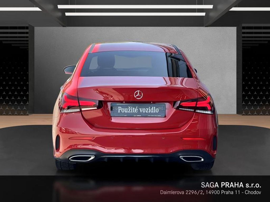 Mercedes-Benz Třídy A, A-Třída 180d sedan AMG Line Ni - fotka 5