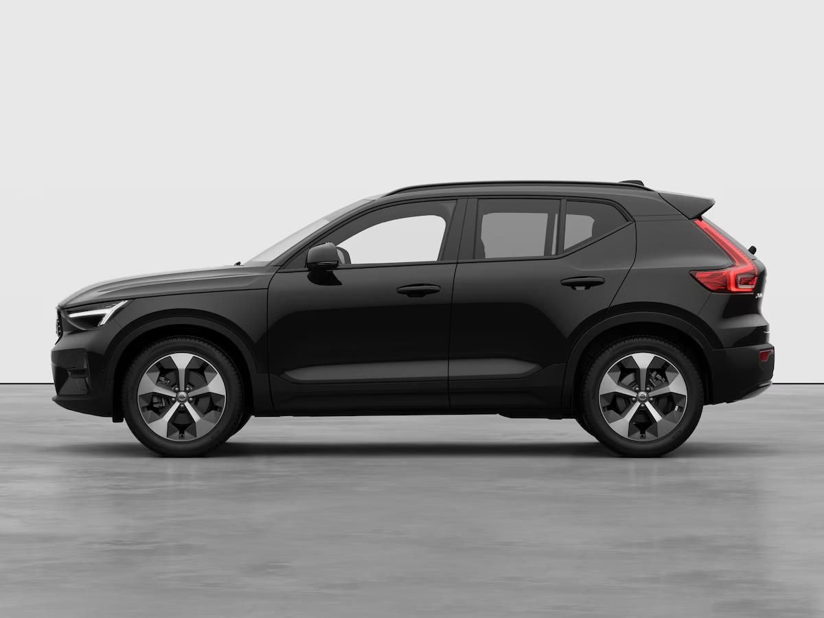Volvo XC40, 2.0B3 120kW PLUS DARK - fotka 2