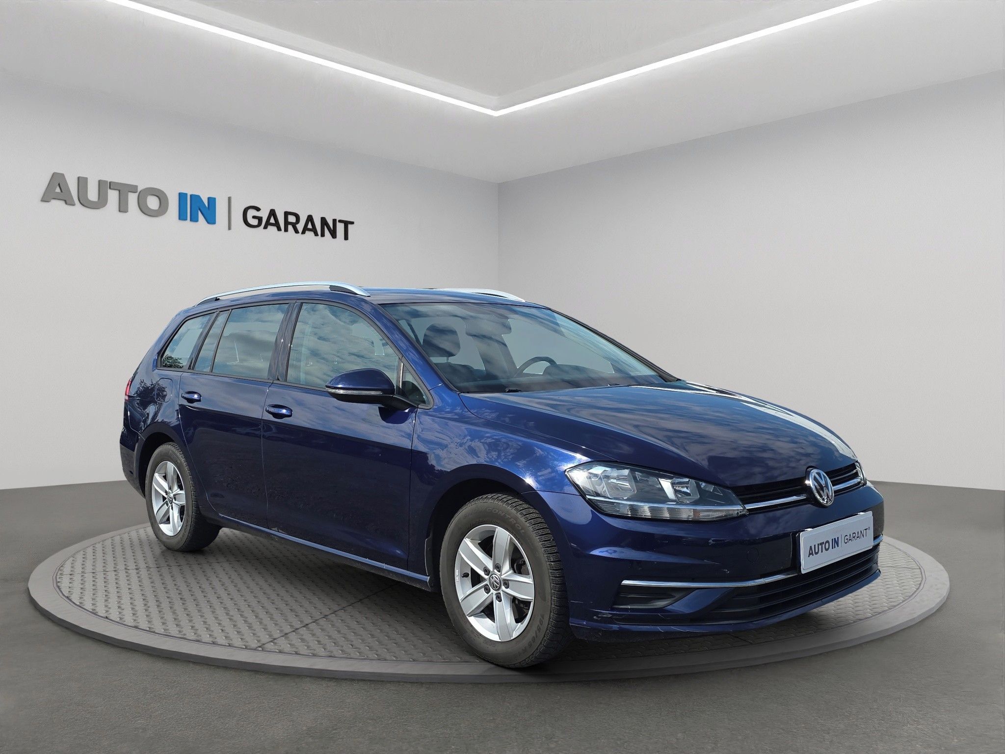 Volkswagen Golf, VARIANT 1.0 TSi 81kW, ČR, serv - fotka 3