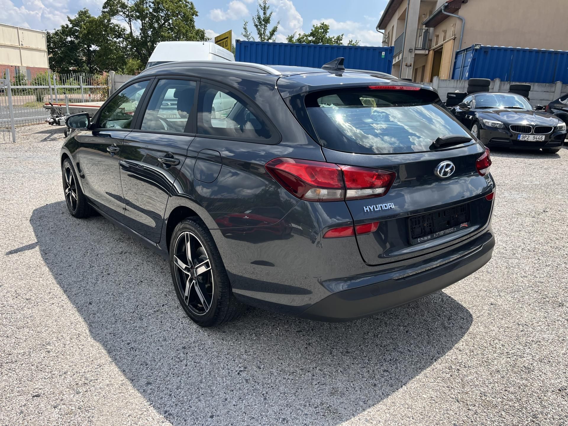 Hyundai i30, 1.6CRDI 85Kw 1.Majitel - fotka 5