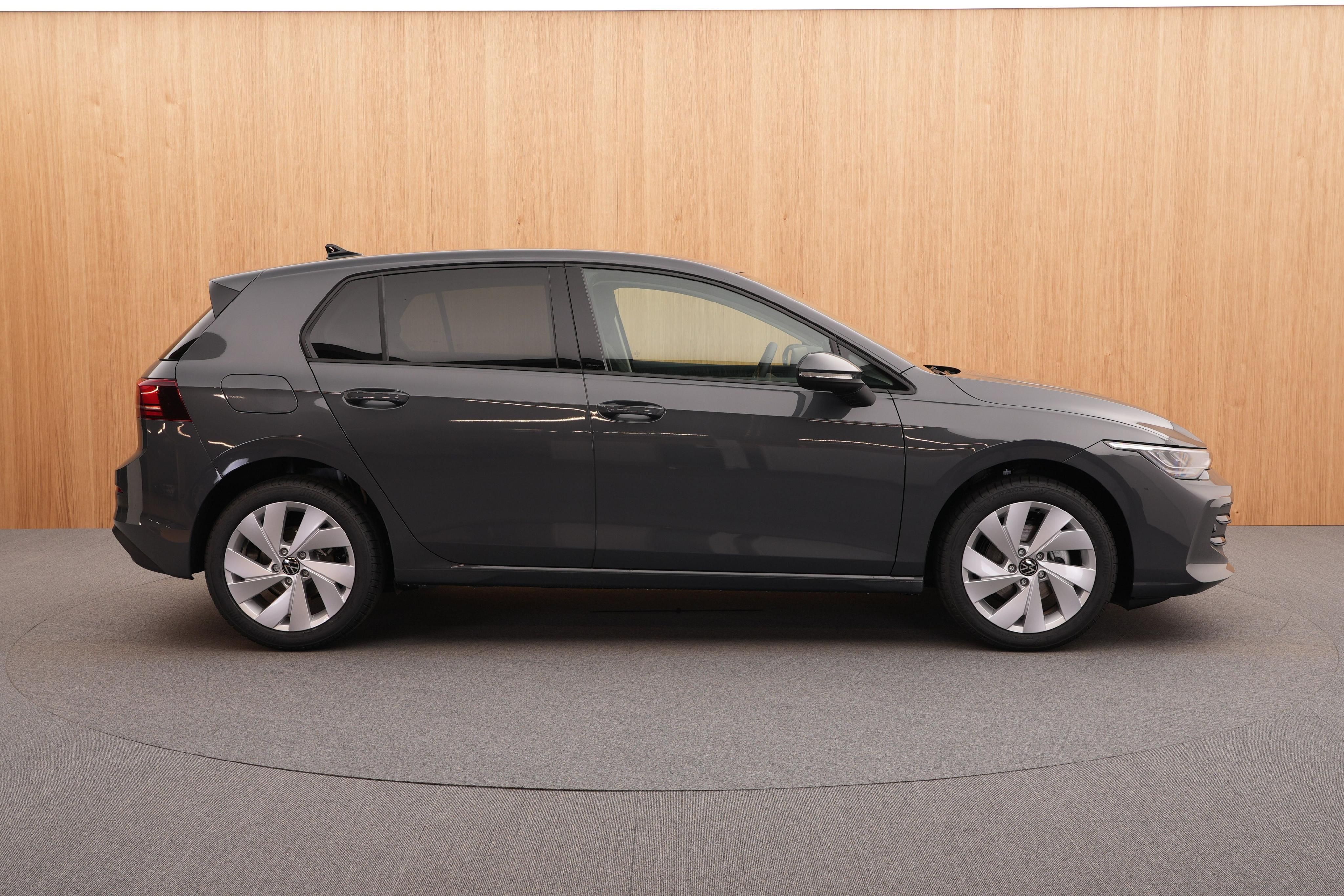 Volkswagen Golf Variant, Limited 1.5 eTSI mHEV DSG - fotka 5