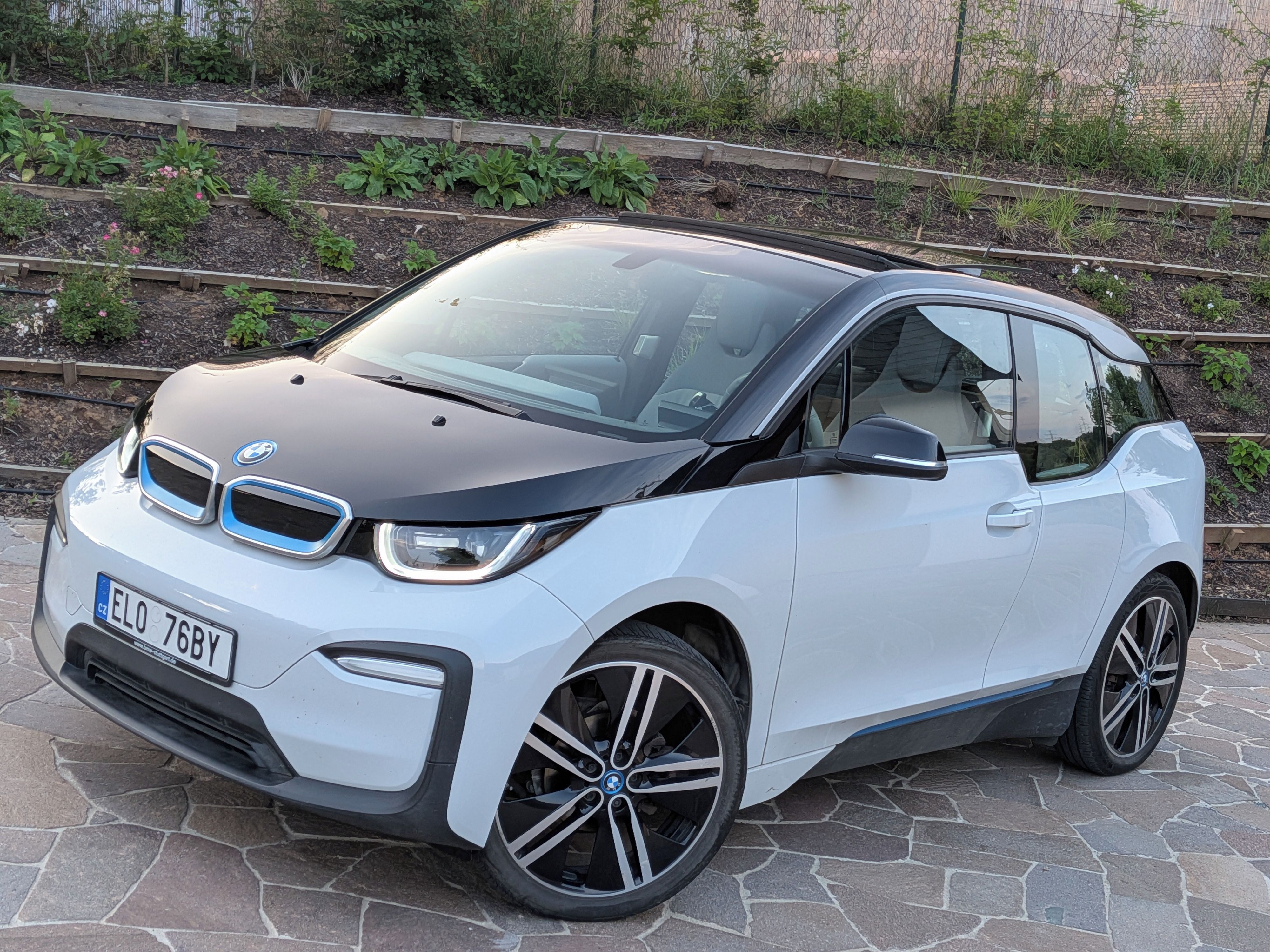 BMW i3, 120Ah,světlý inter.,střeš.okno