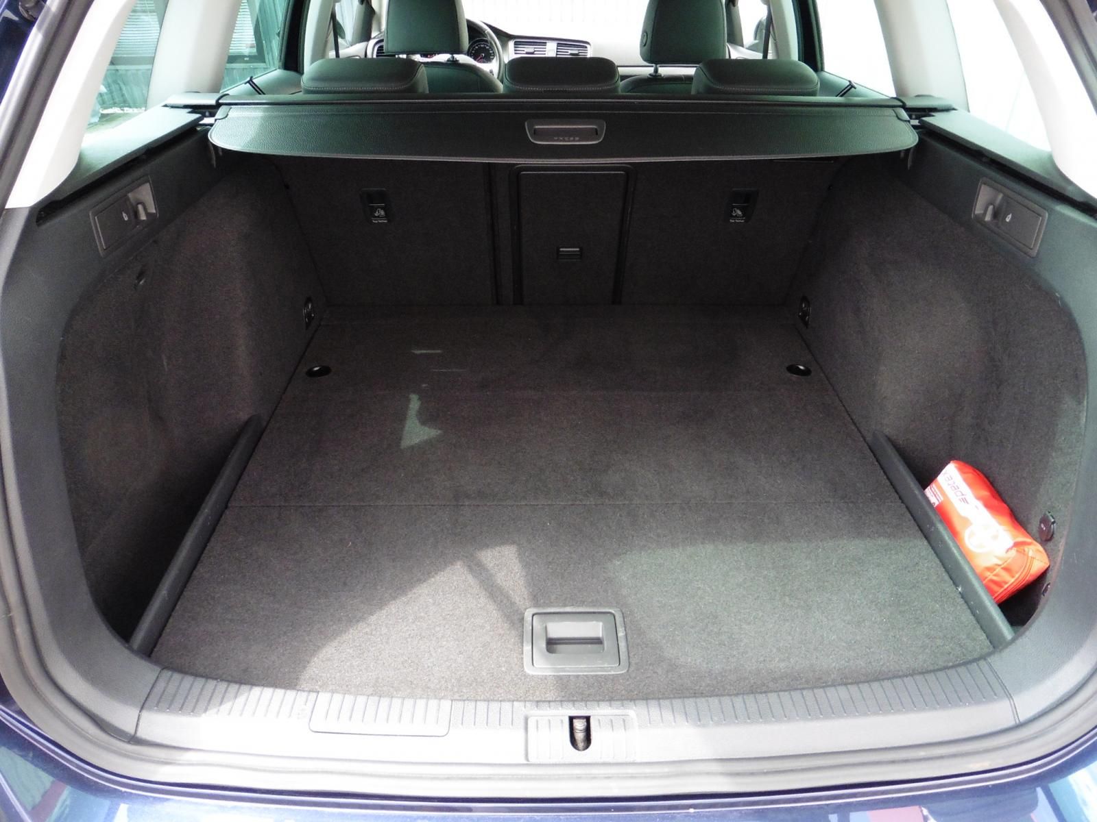 Volkswagen Golf, Variant 1.4 TSi Highline Navi - fotka 6