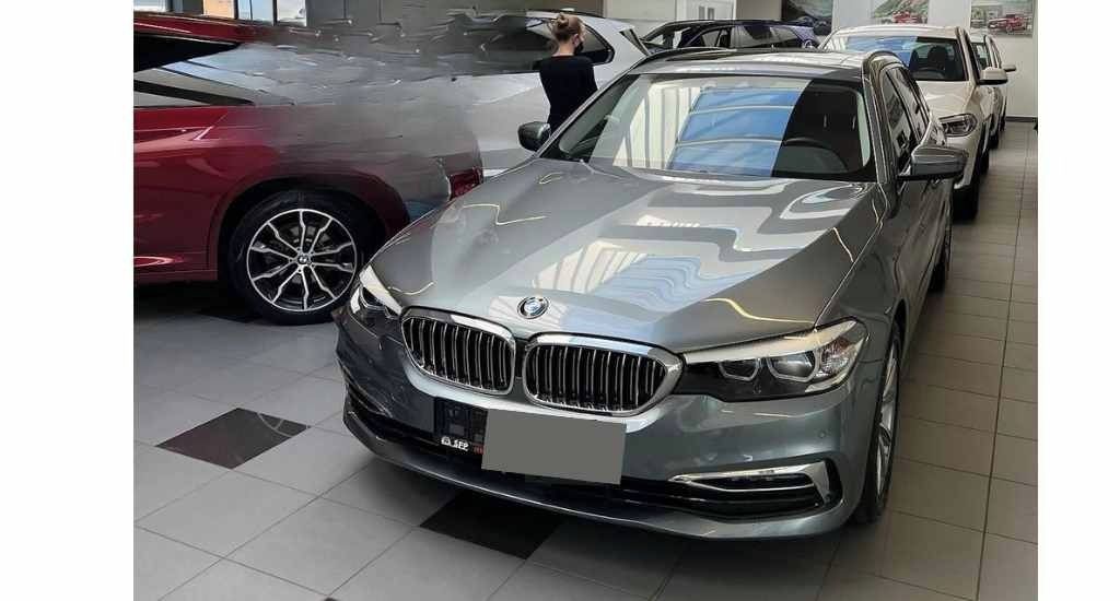 BMW Řada 5, 530D Xdrive, servis, garáž