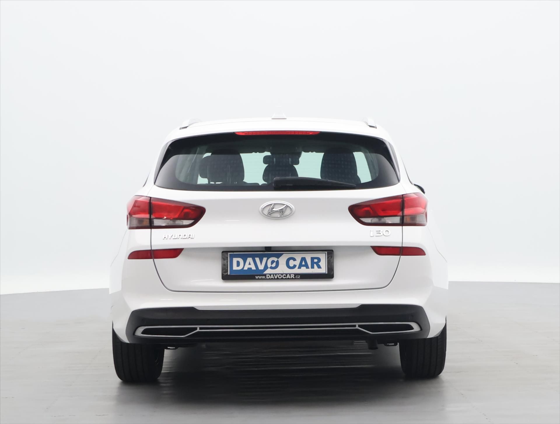 Hyundai i30, 1,5 i Comfort Family CZ - fotka 6