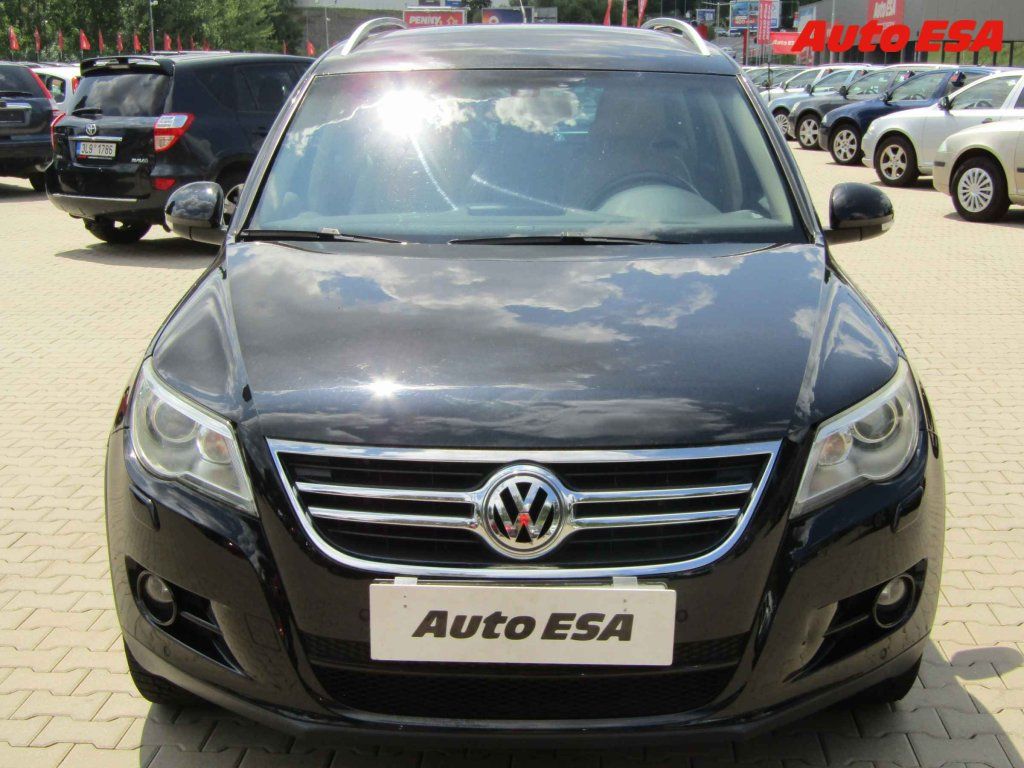 Volkswagen Tiguan, 2.0 TDI 4x4,autoAC - fotka 2