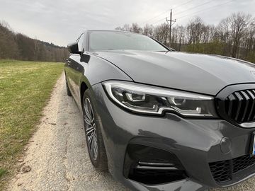BMW g20 330e