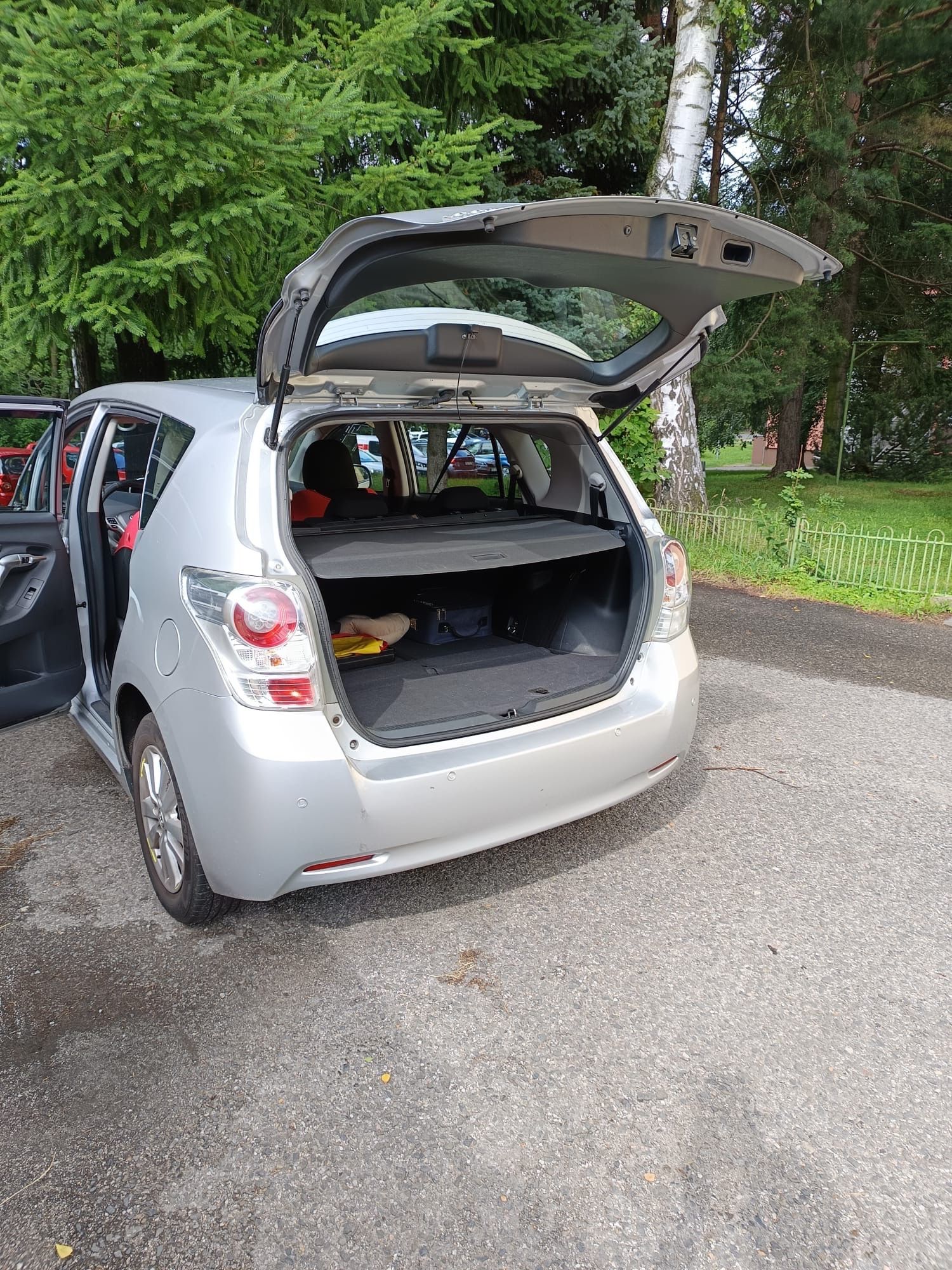 Toyota Verso, 1,8 LPG, servisováno - fotka 5
