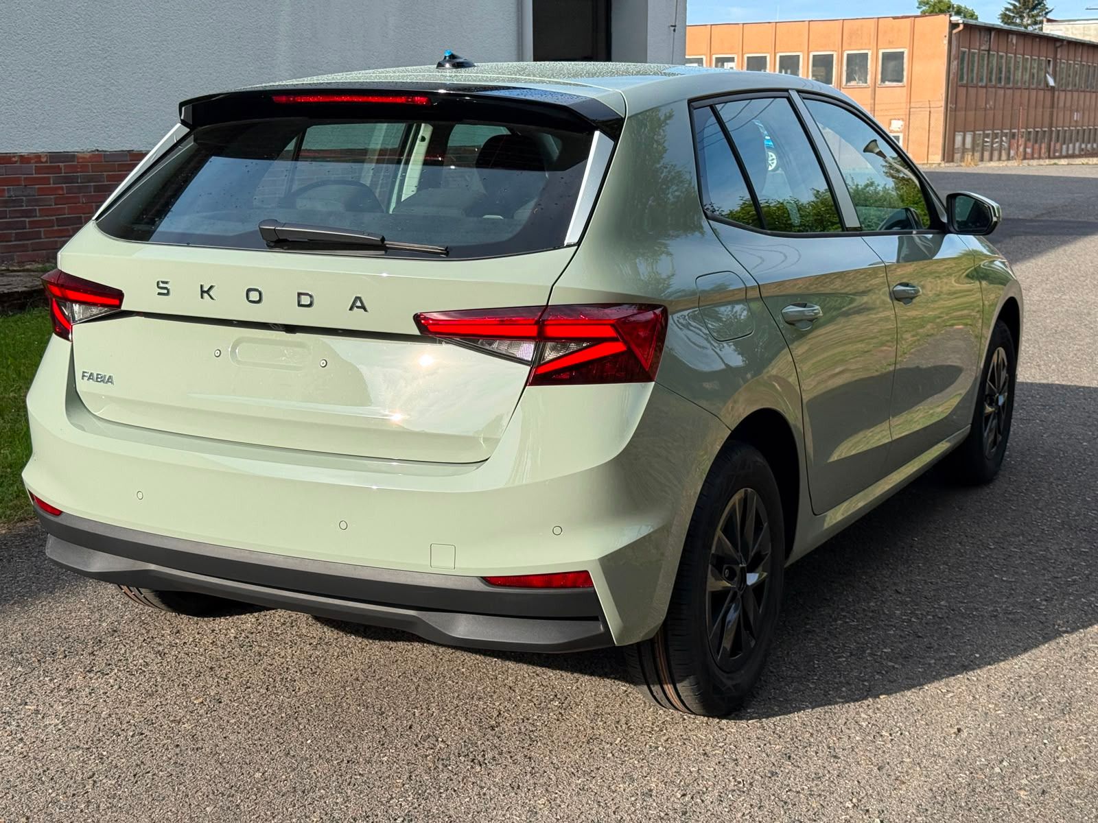Škoda Fabia, Classic 1,0 TSI 85 kW - fotka 4