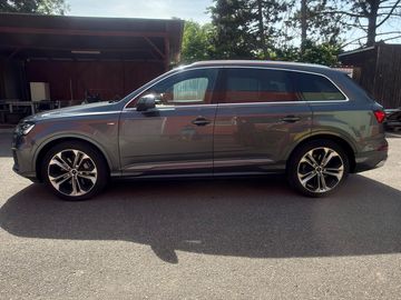 Q7 50Tdi 7míst,tažné,laser