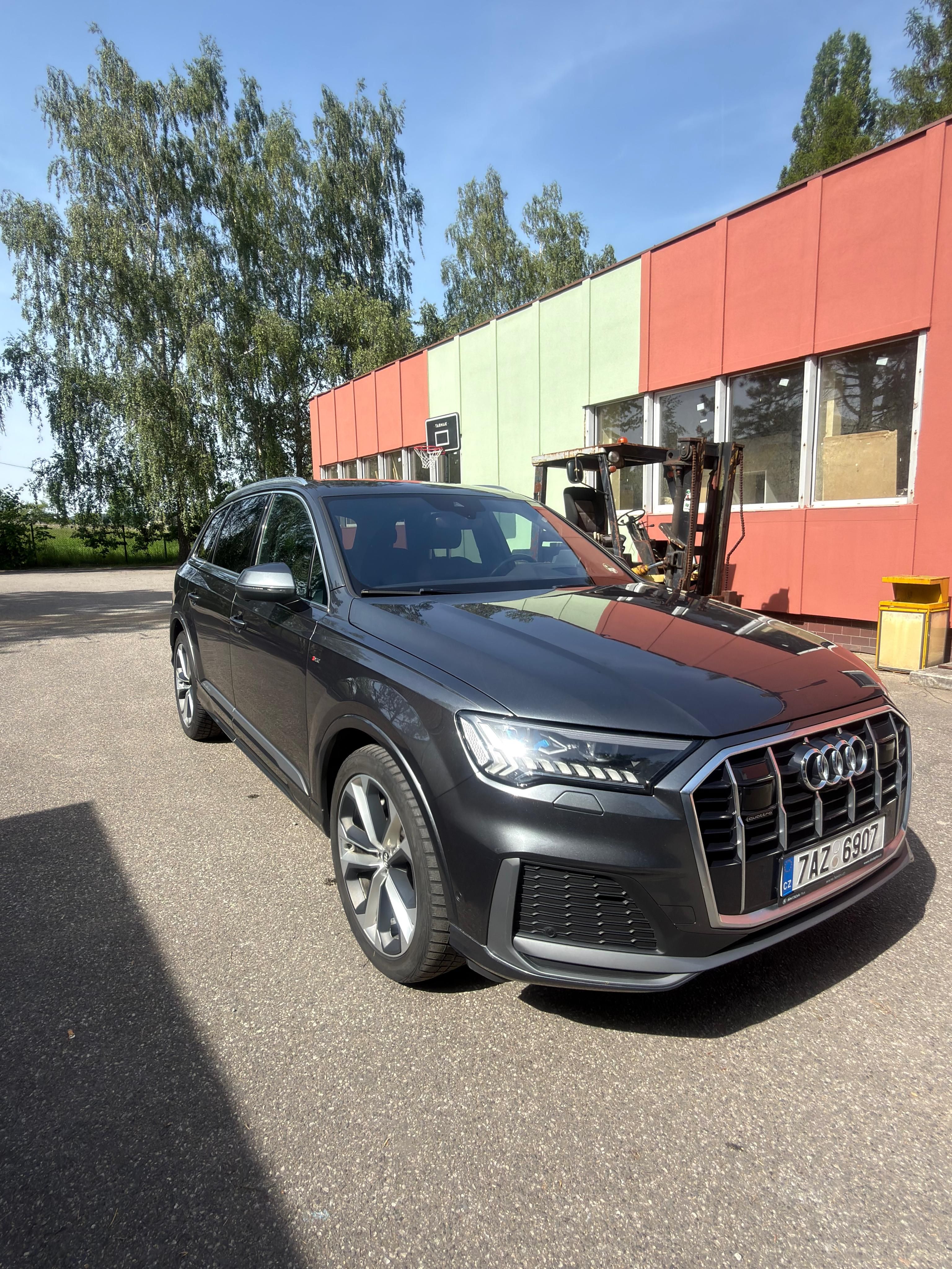 Audi Q7, Q7 50Tdi 7míst,tažné,laser - fotka 4