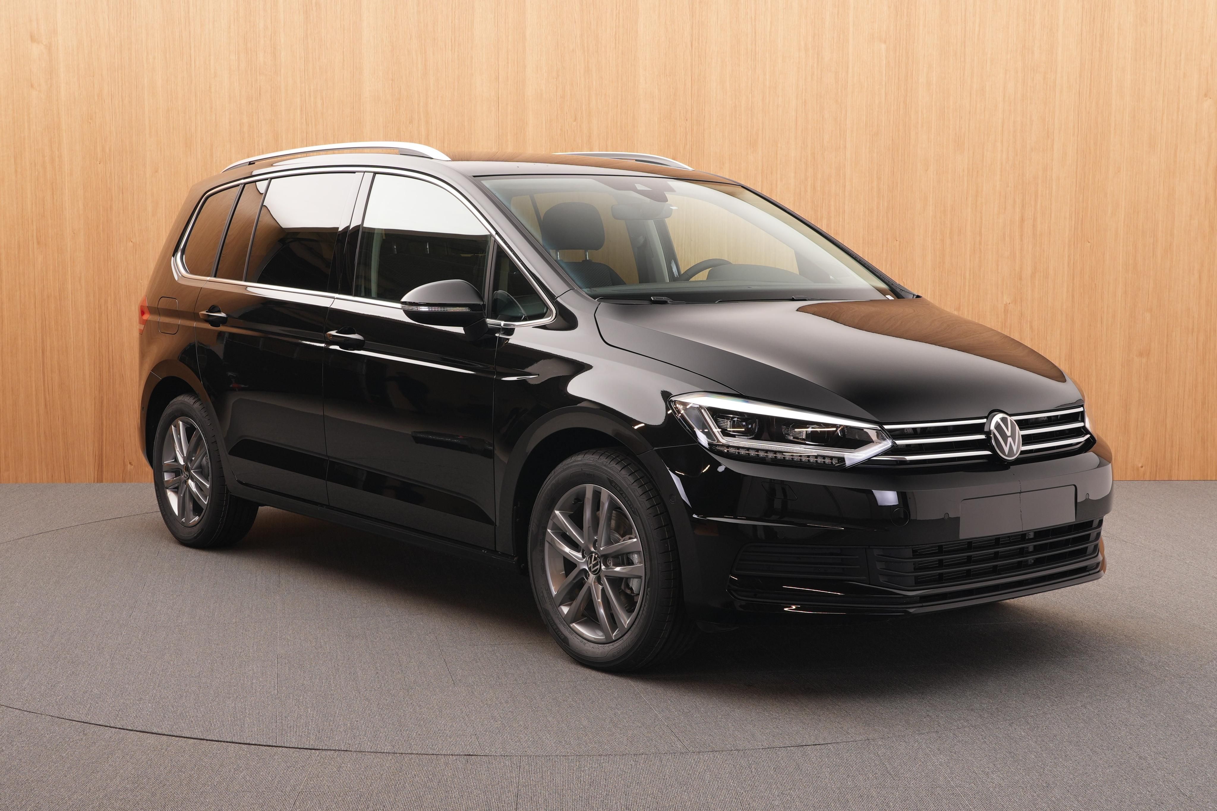 Volkswagen Touran, Love 1.5 TSI DSG - fotka 6