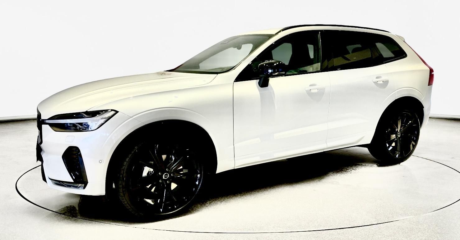 Volvo XC60, B5 PLUS BLACK + 4SERVIS/ZÁRUKA