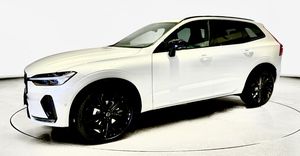 Volvo XC60, B5 PLUS BLACK + 4SERVIS/ZÁRUKA