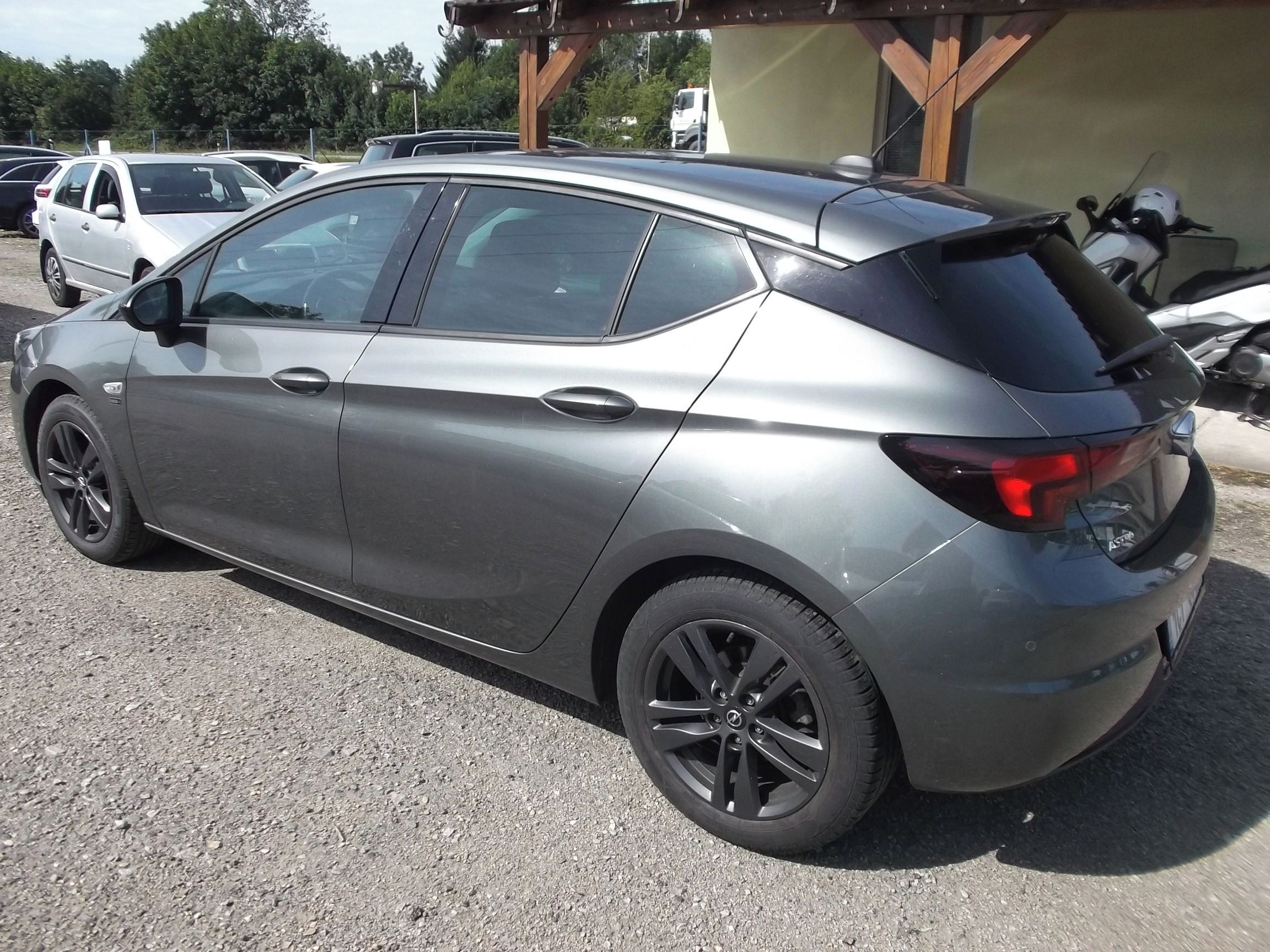 Opel Astra, 1.4 Turbo - fotka 2