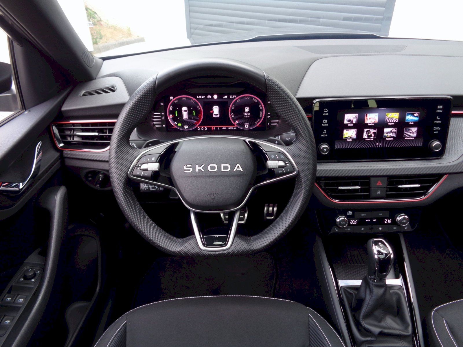 Škoda Kamiq, 1.0 TSI 85 kW DSG Monte Carlo - fotka 6