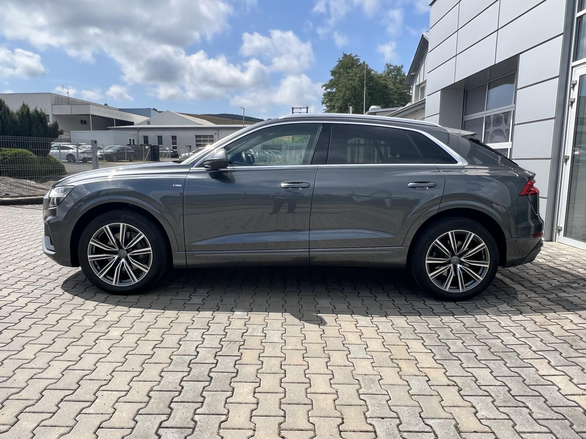 Audi Q8, 3.0TDI, quattro, S line - fotka 2