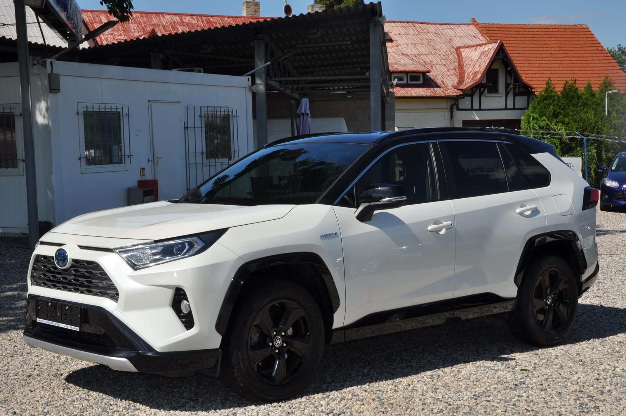 Toyota Rav4, 2.5 Hybrid 131kW 4x4 Kůže