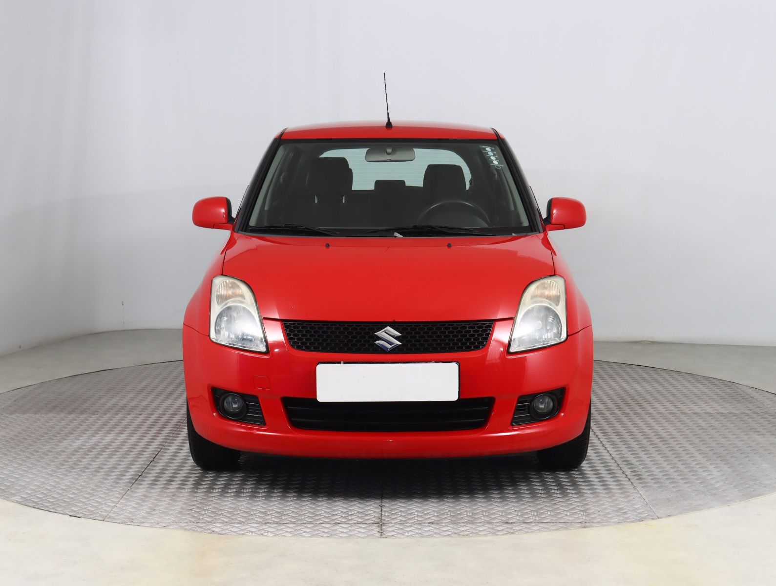 Suzuki Swift, 1.3, ČR,1.maj, Serv.kniha - fotka 2
