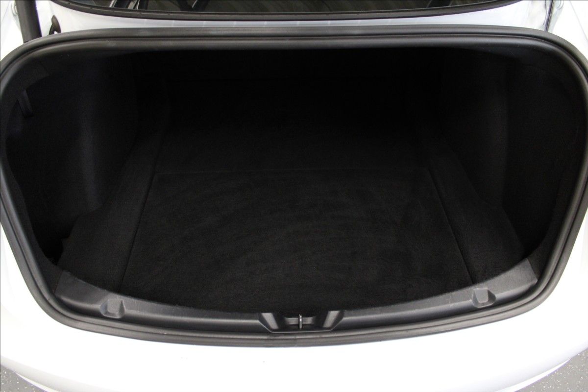Tesla Model 3, LONG RANGE DUAL MOTOR - fotka 5