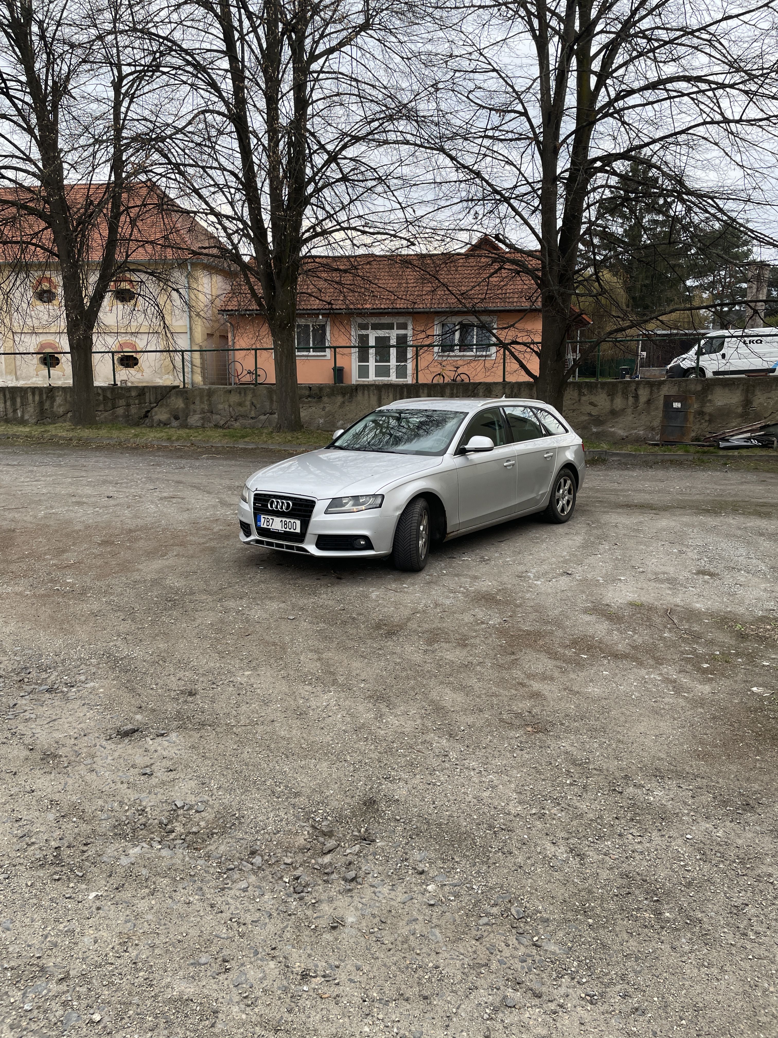 Audi A4, 3.0 TDI - 176 Kw - fotka 5