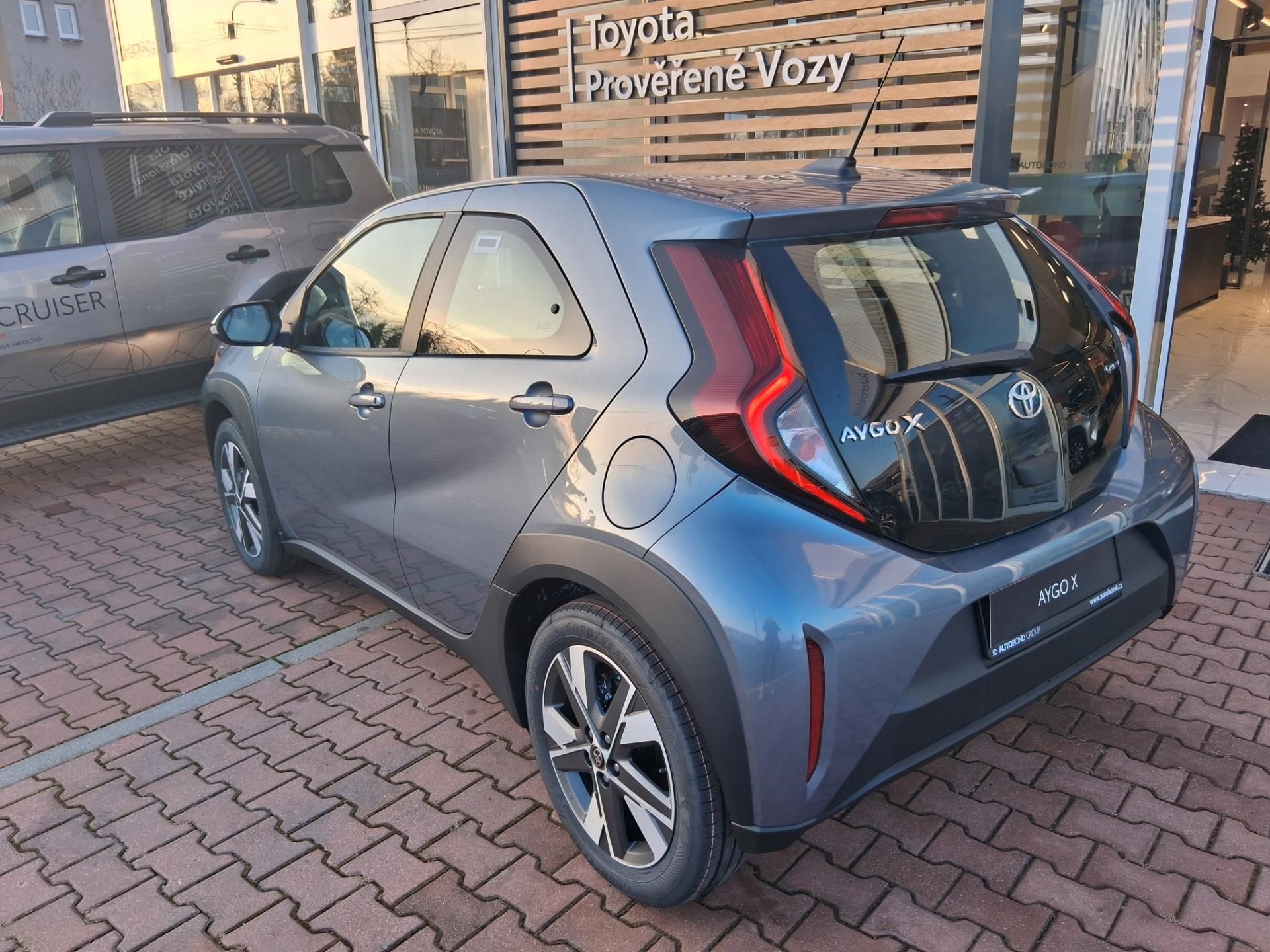 Toyota Aygo, 1,5 HEV 116K COMFORT - fotka 5