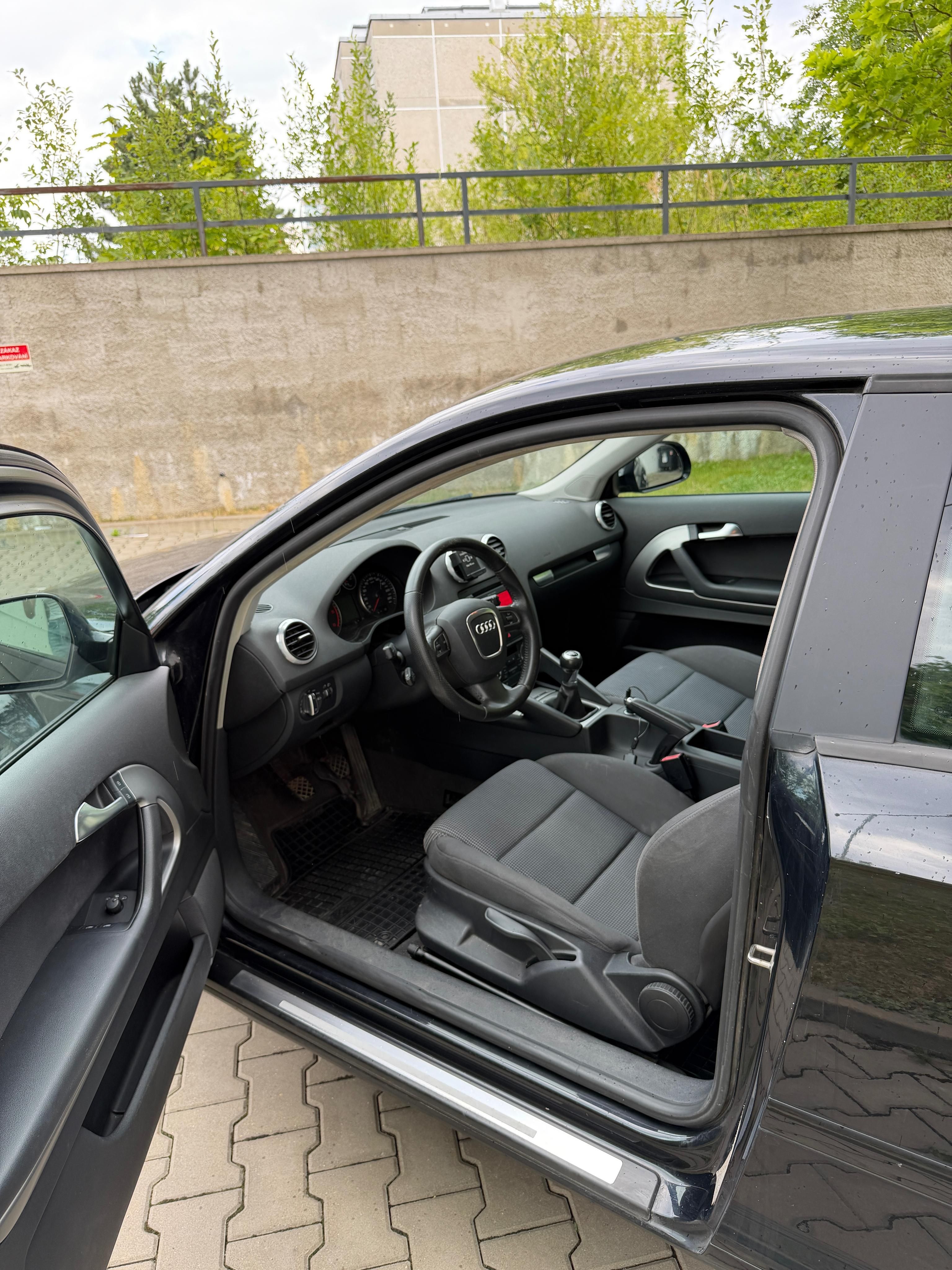 Audi A3, Audi A3 1.6 TDI 77 kW Ambition - fotka 6