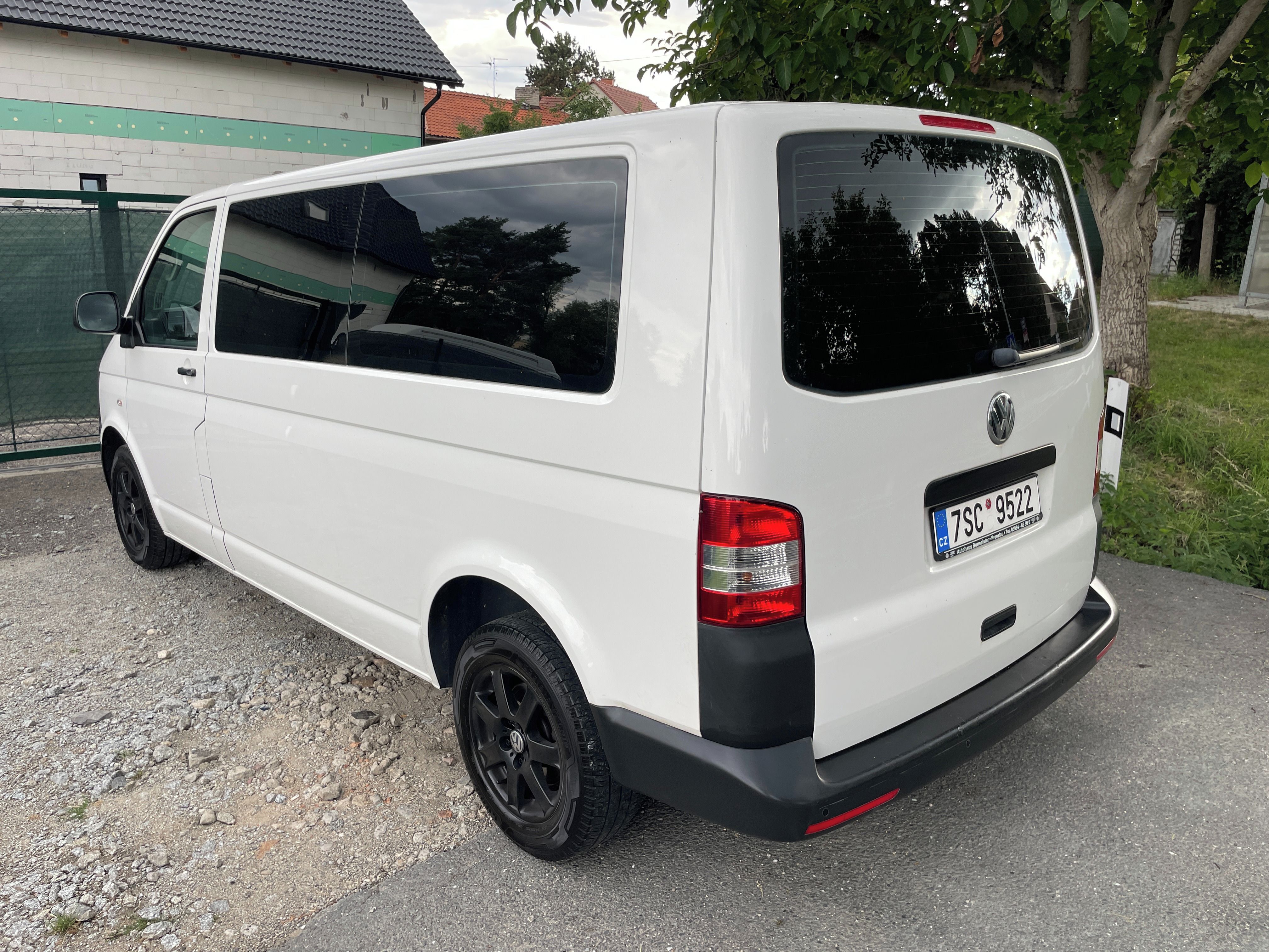 Volkswagen Transporter, T5.1, 2.0 TDi 103-kw LONG - fotka 5