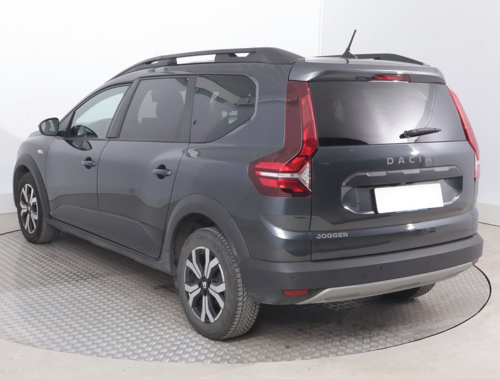 Dacia Jogger, 1.0 TCe, Expression, 7 míst - fotka 4