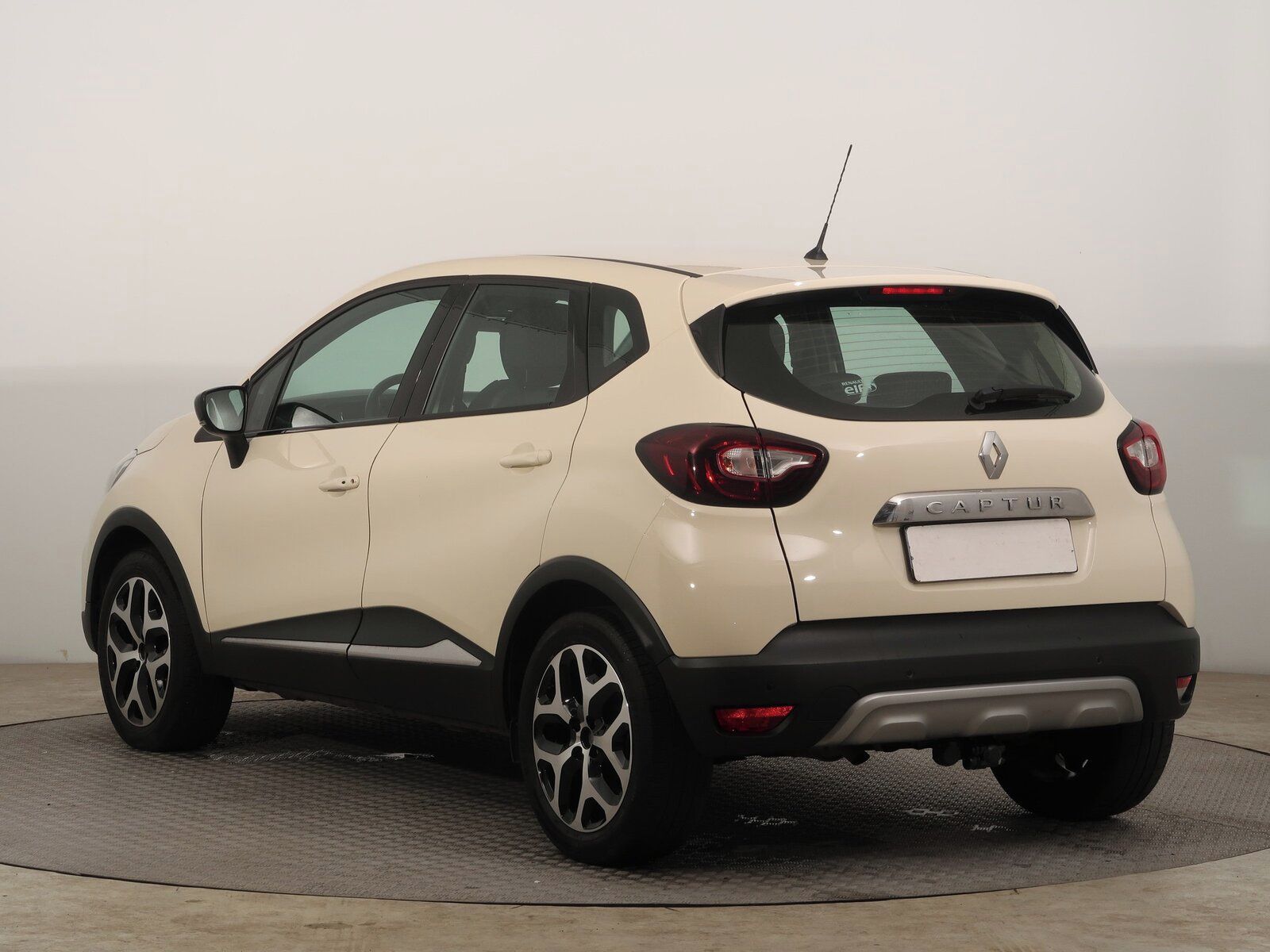 Renault Captur, 1.2 TCe, ČR,1.maj, Serv.kniha - fotka 4